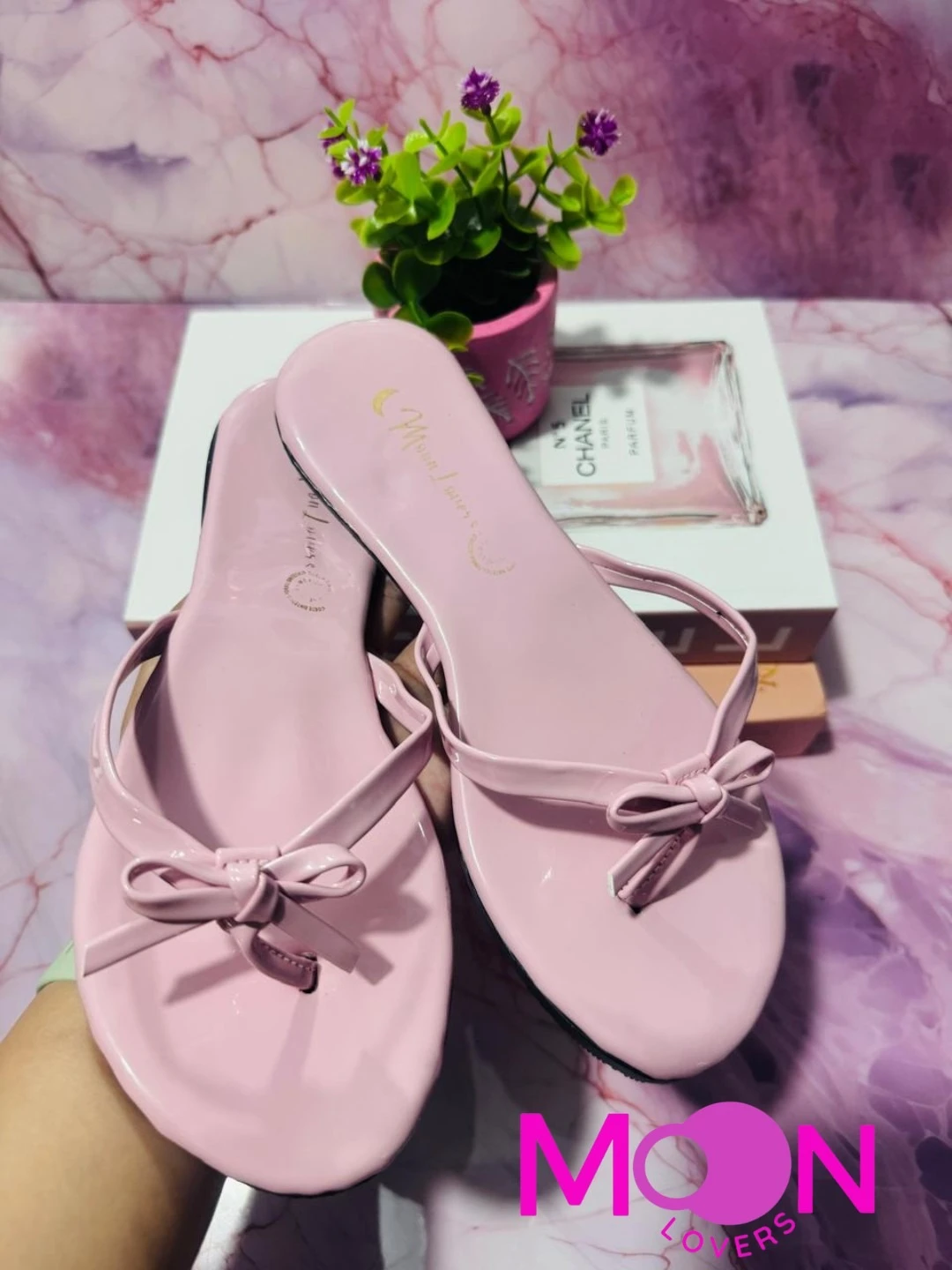 Mod.1054 Sandalia Dama Moño Charol Rosa 