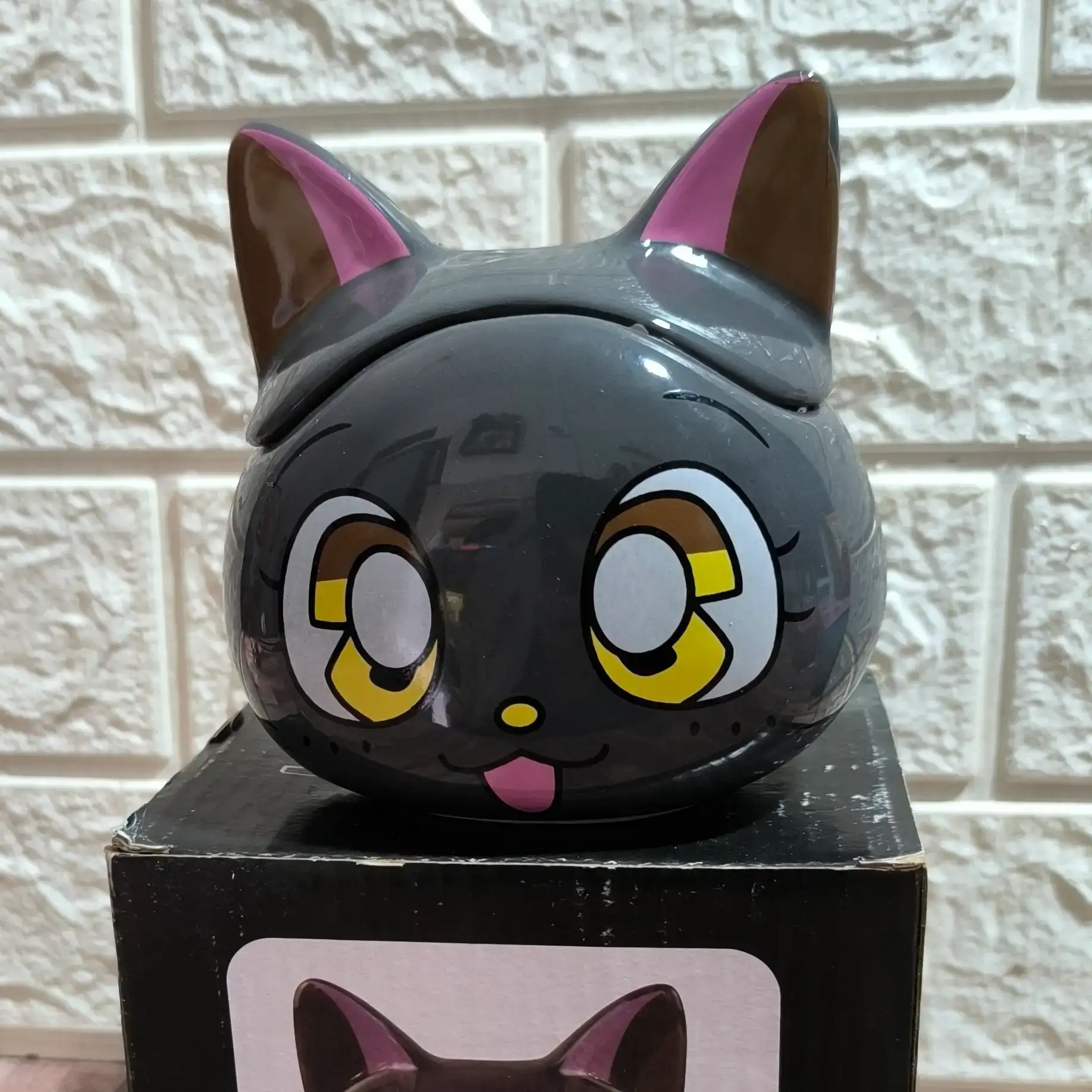 "Outlet" Taza Luna