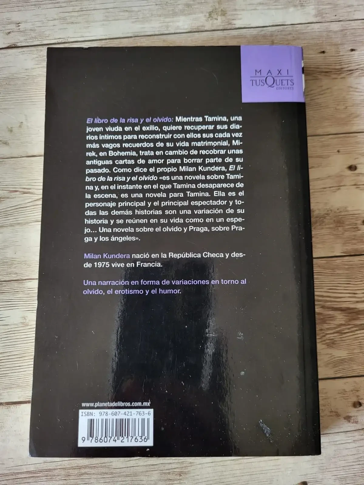 El libro de la risa y el olvido / Milan Kundera / Novela  2