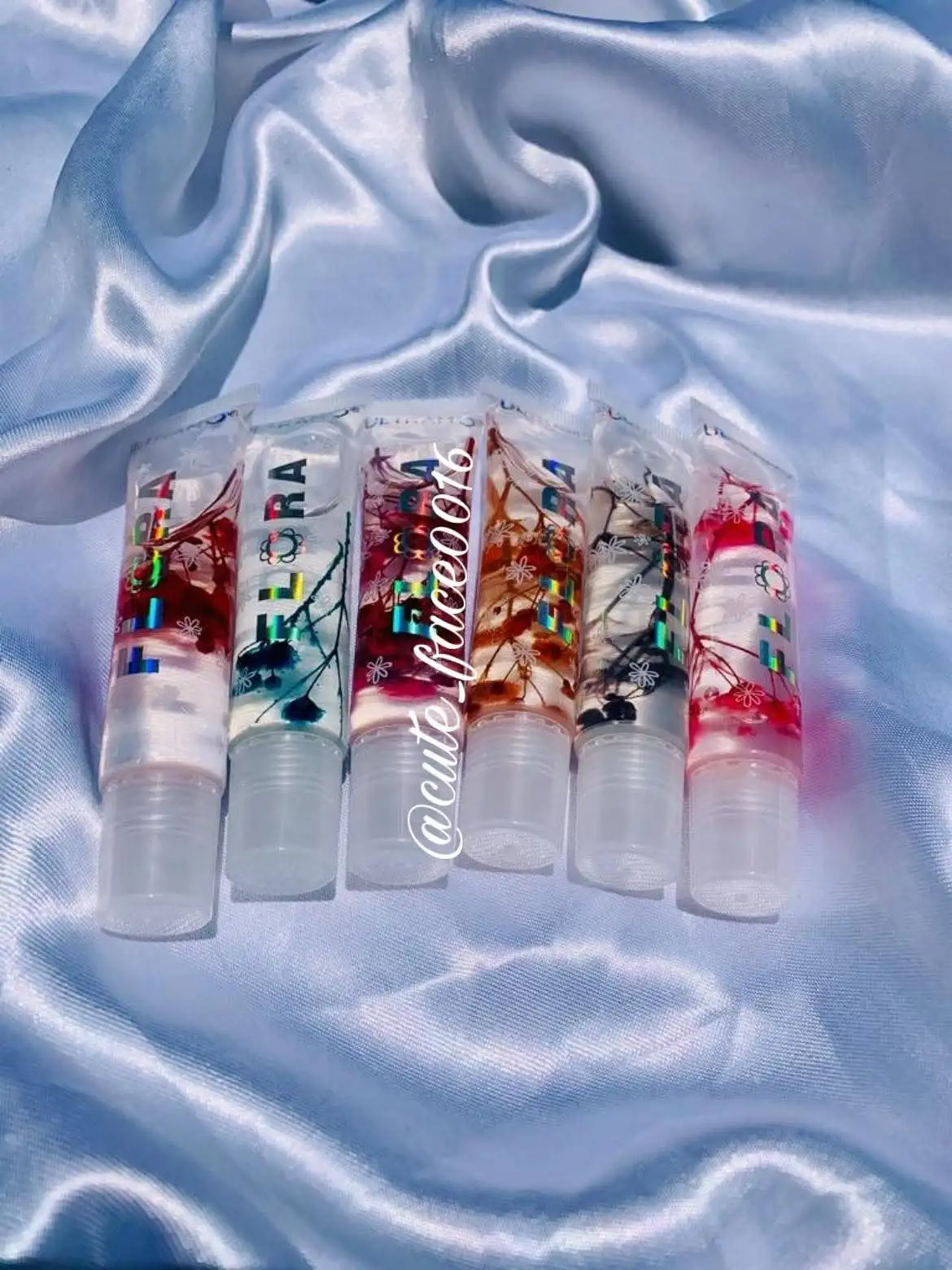 Gloss transparente con naturaleza muerta 