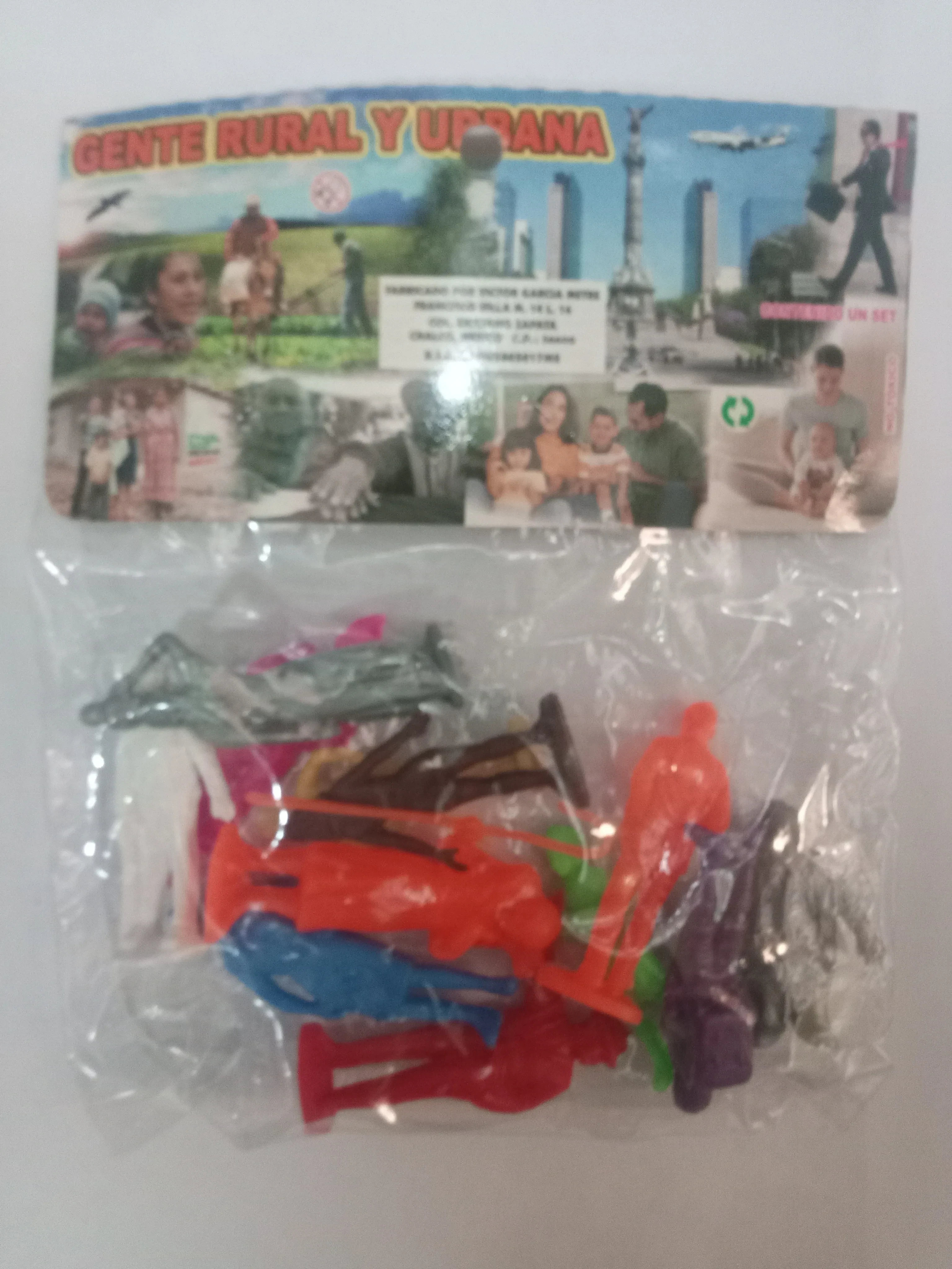 Muñecos de comunidad rural y urbana 