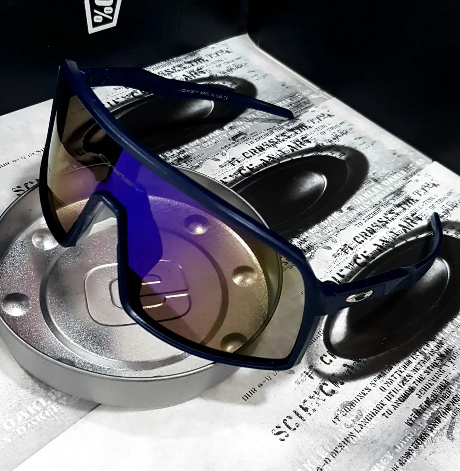GAFAS OAKLEY AA 4