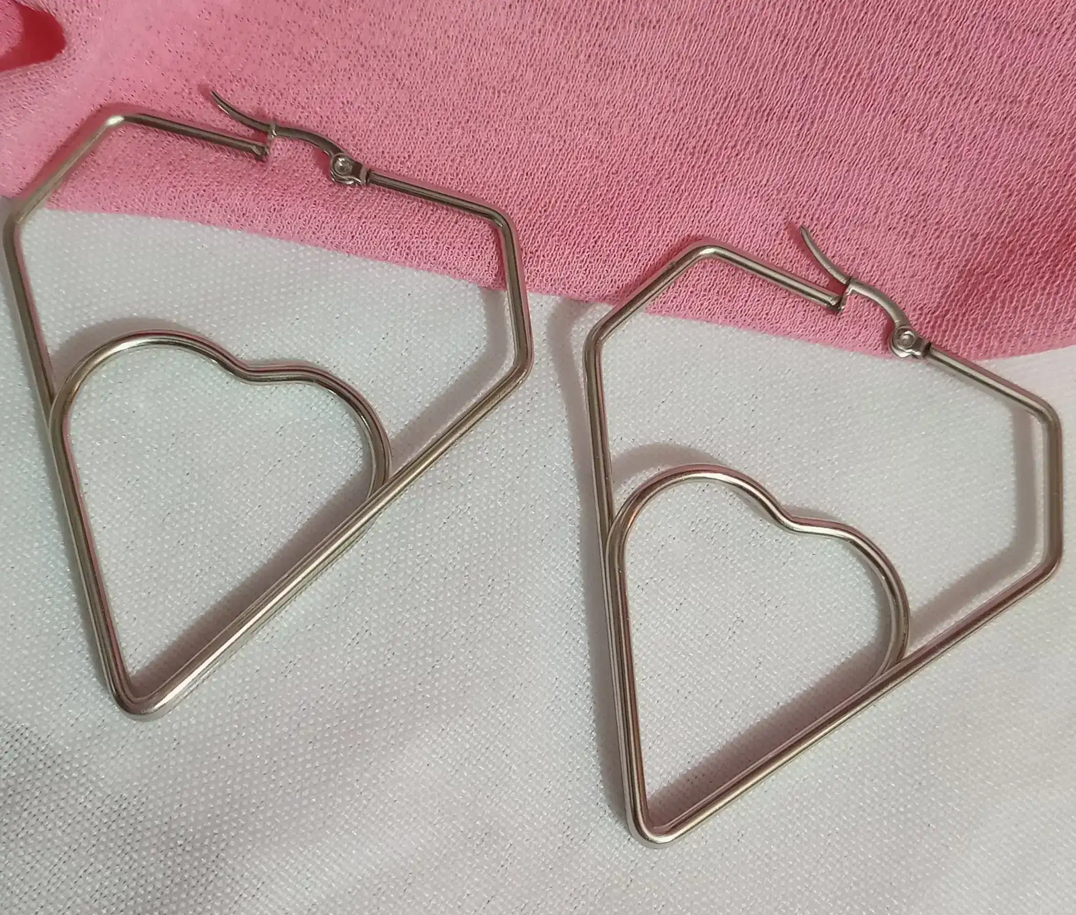 Argollas triangular con ❤️ interno 2