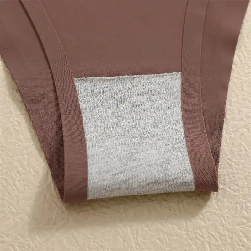 Tanga FineToo sin costuras 3