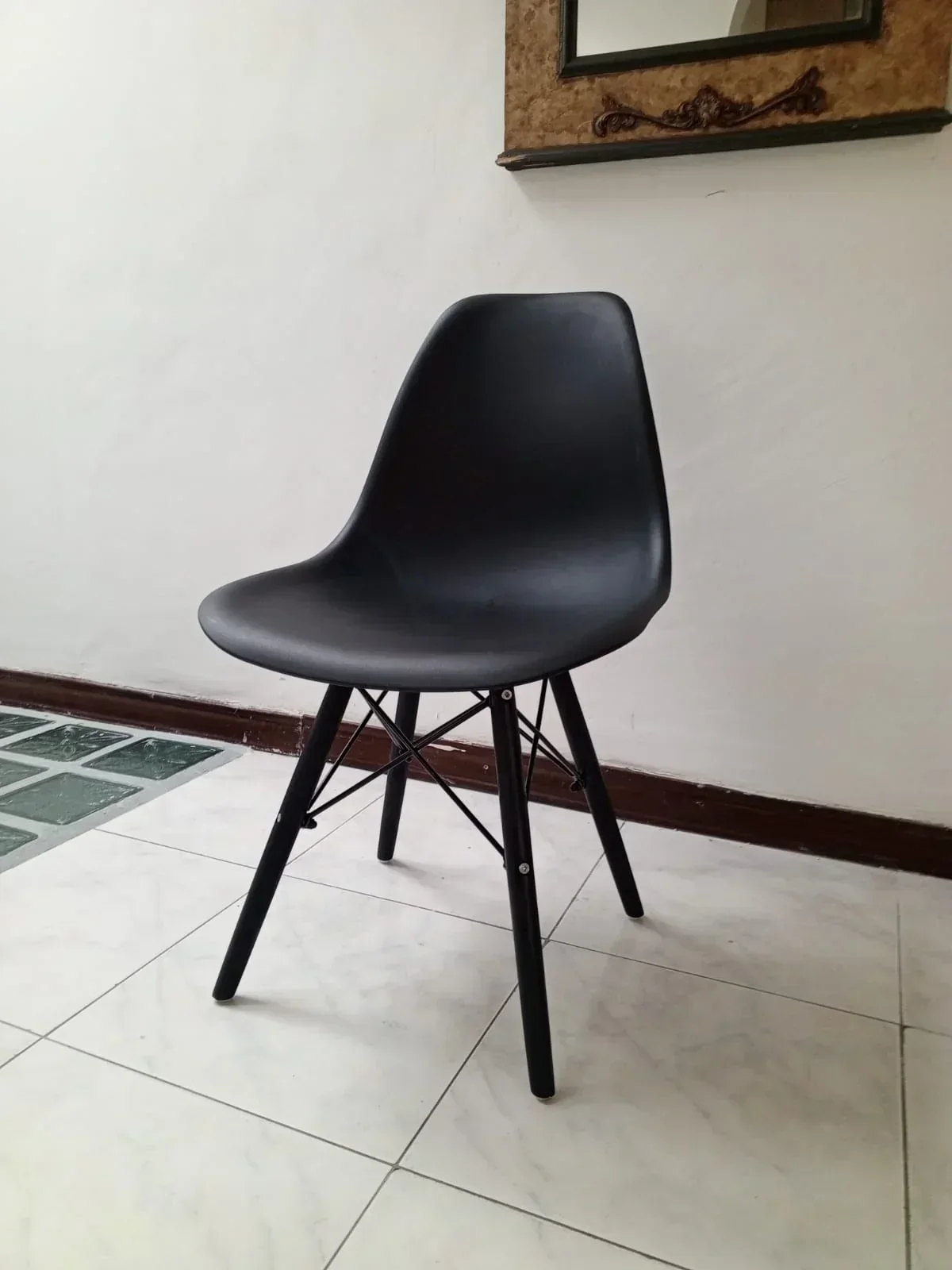 Silla Edición Limitada Eames Black  2