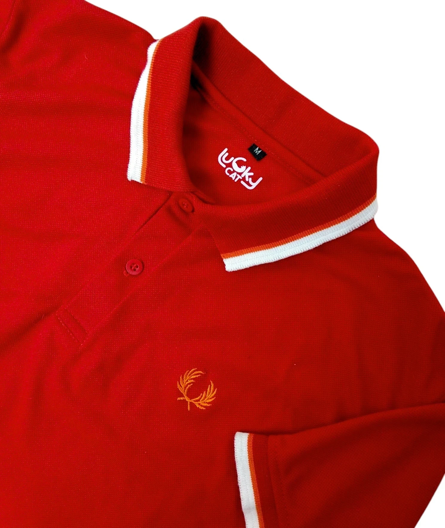 Camisa polo rojo con linea blanco y naranja 