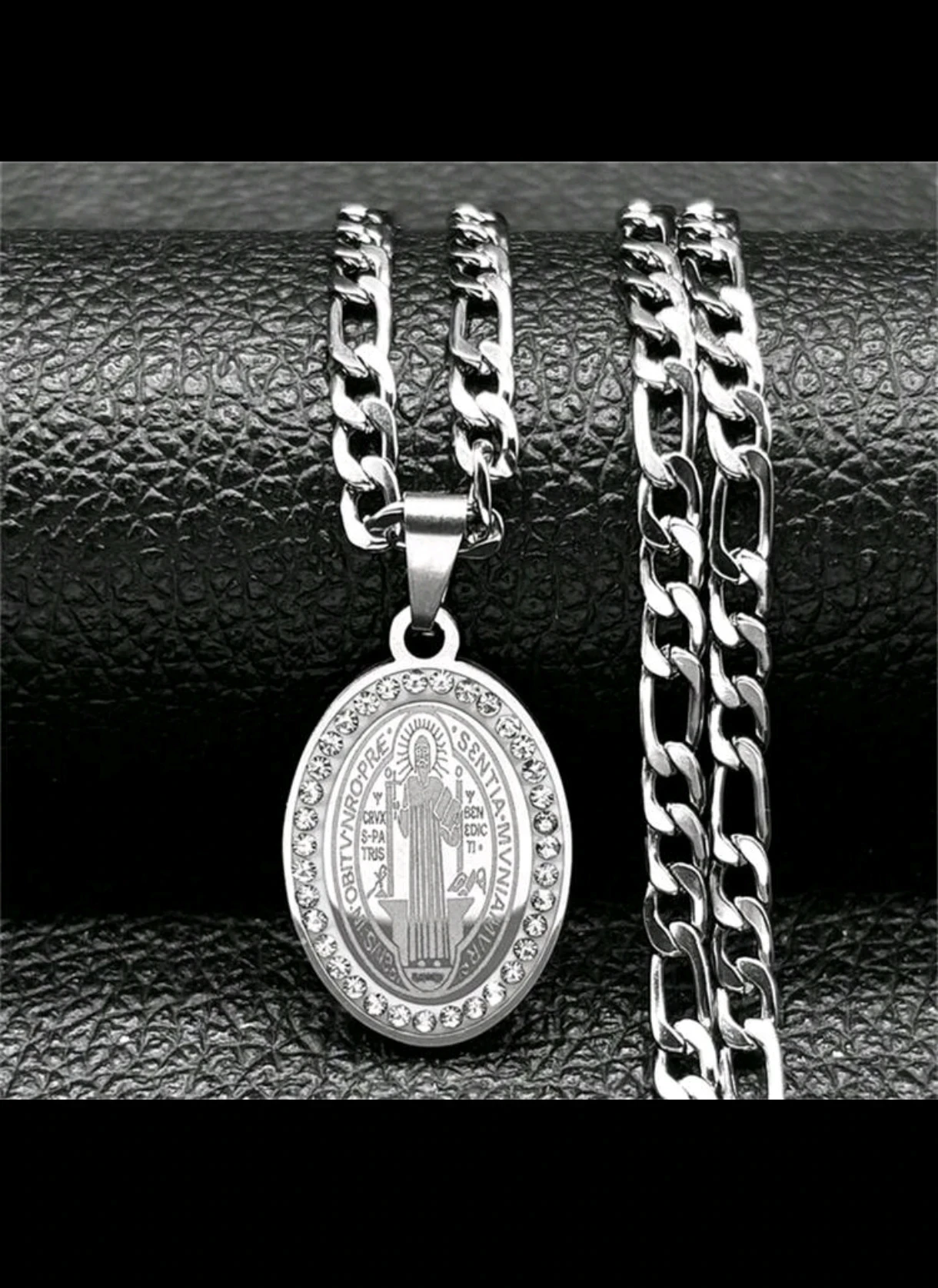 Cadena Figaro con Medalla de San Benito con Cristales - Acero Inoxidable 3