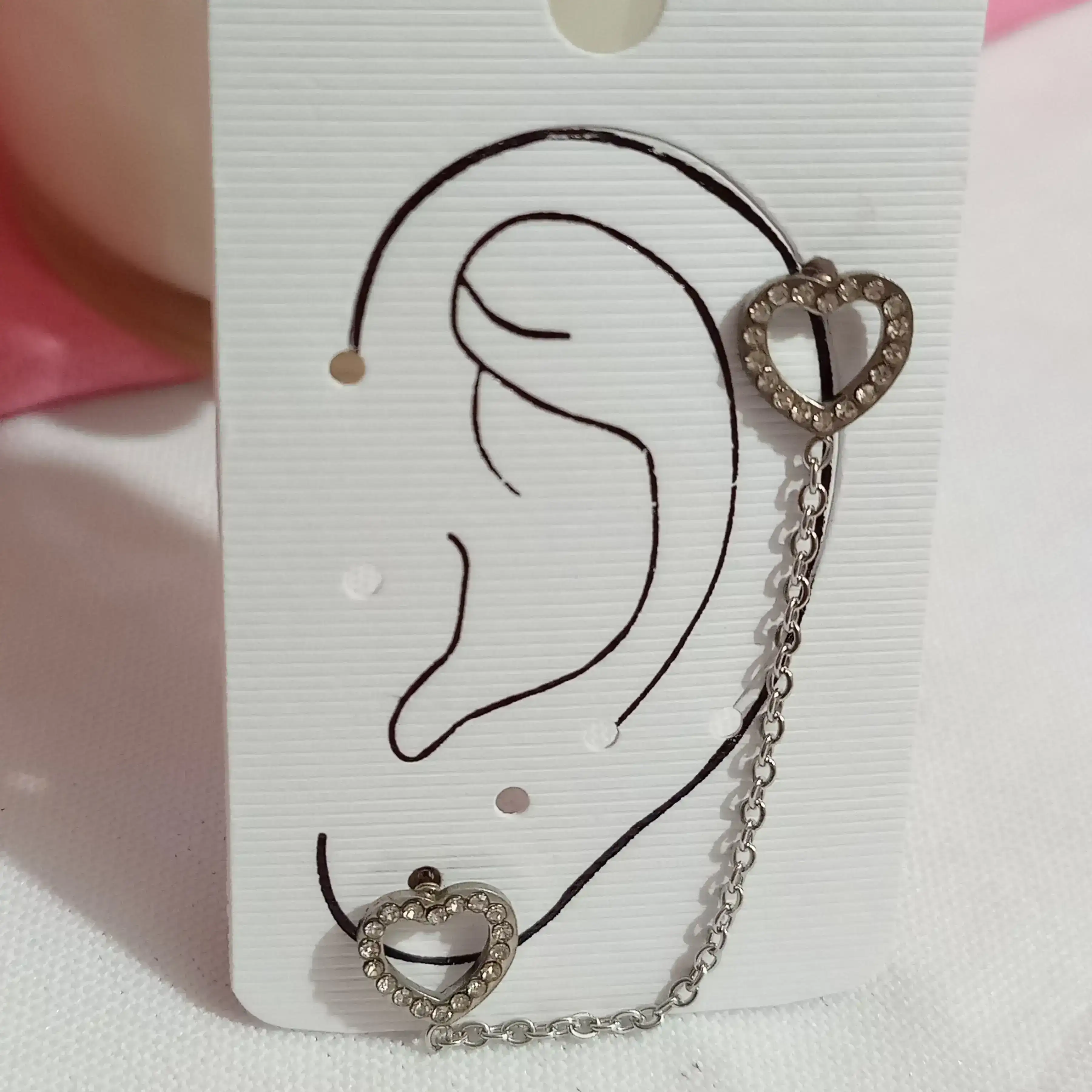 Pasantes para lóbulo y helix con cadena!!!!