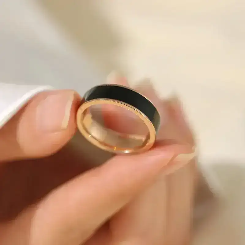 Anillo Uzayna Negro REF: F10 2