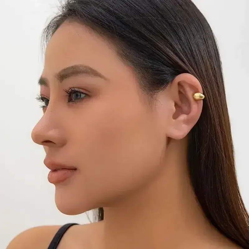 Ear Cuff Kaia Dorado REF: B20 2