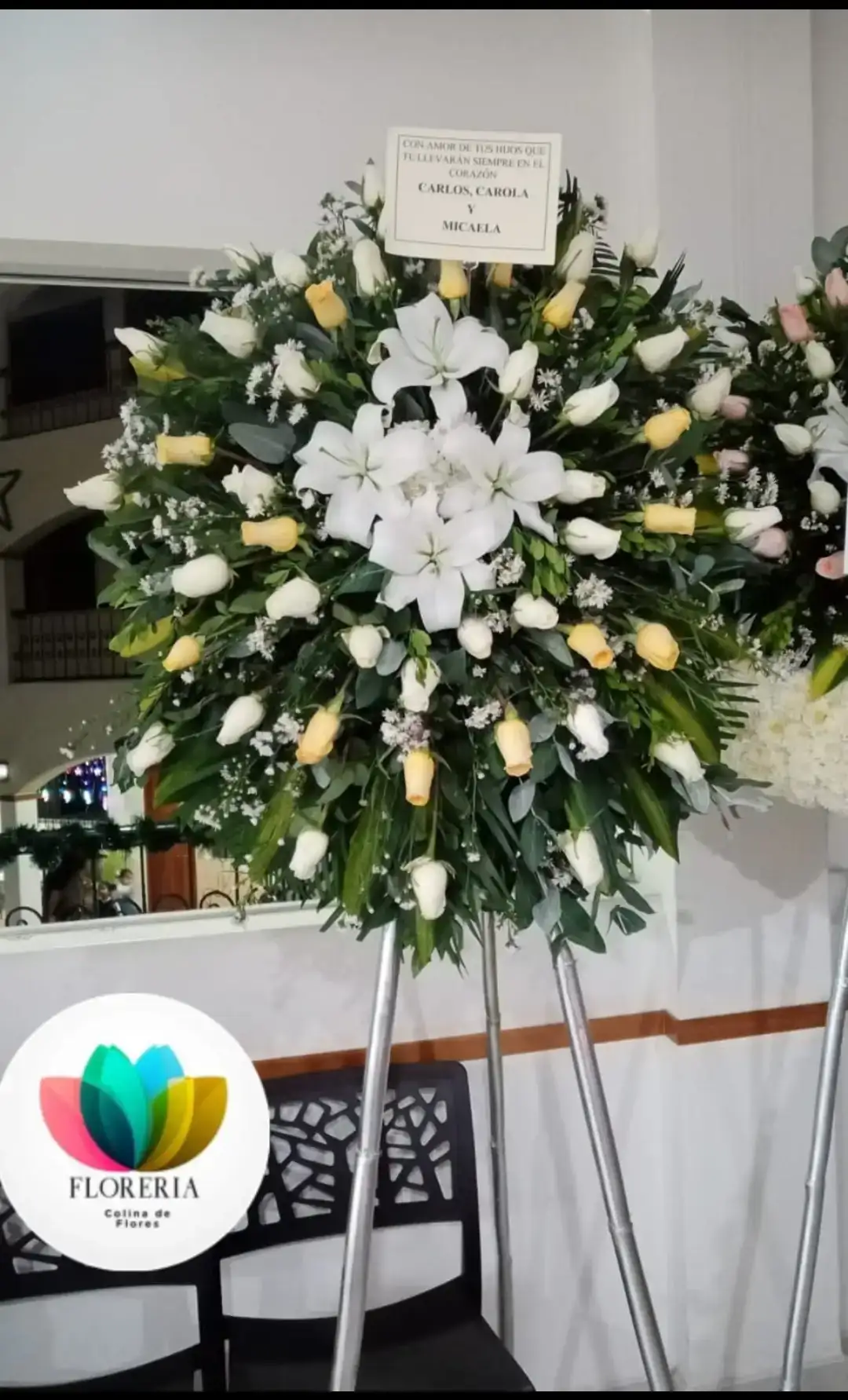 Tripo blanco/amarillo