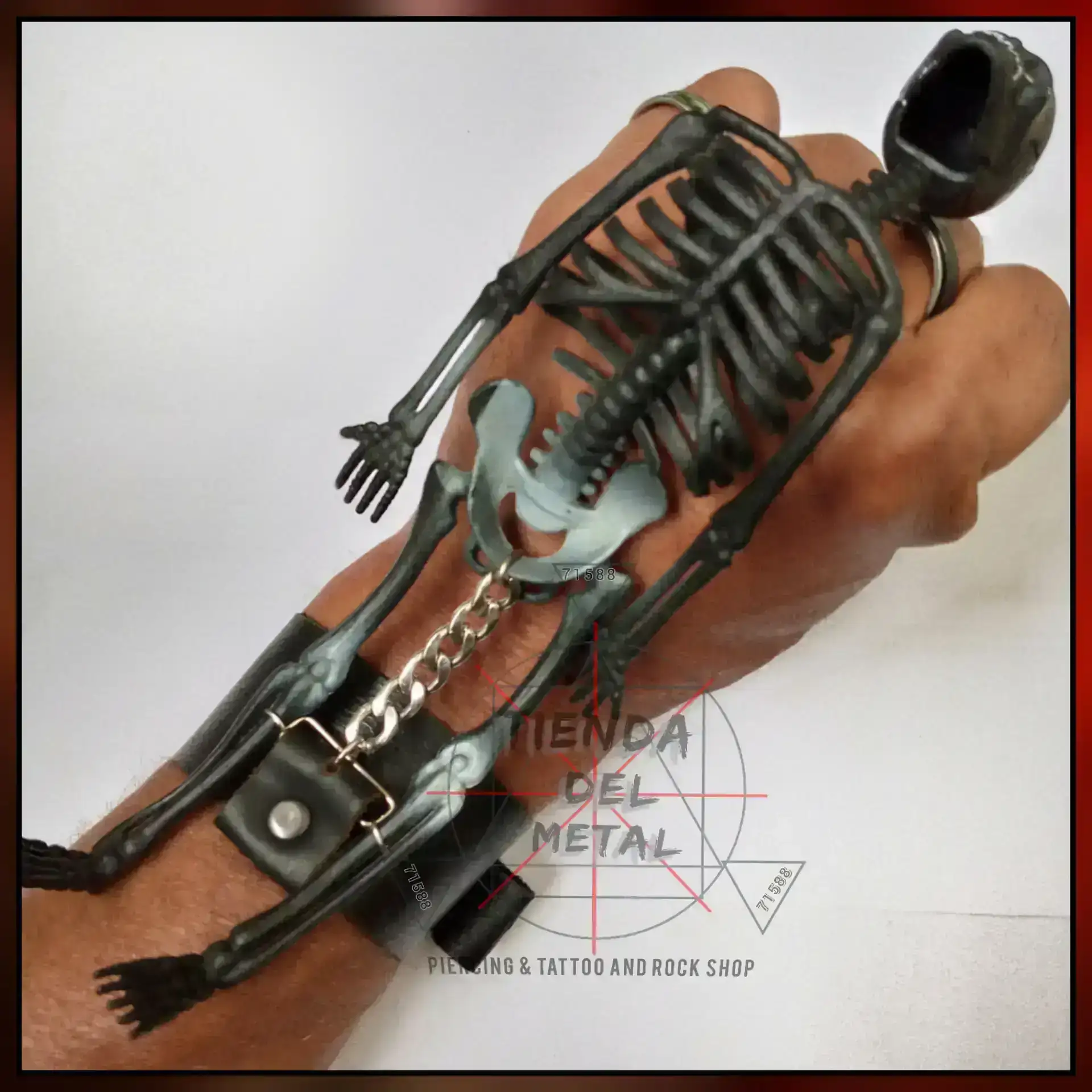 Muñequera de esqueleto con anillo  2