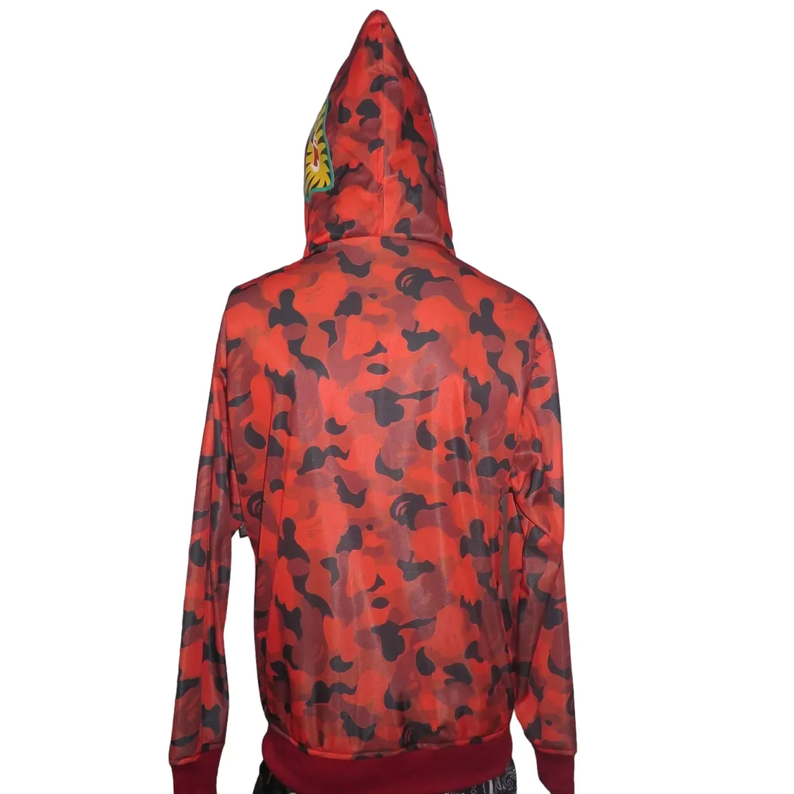 Chamarra doble gorro shark roja moteada 3