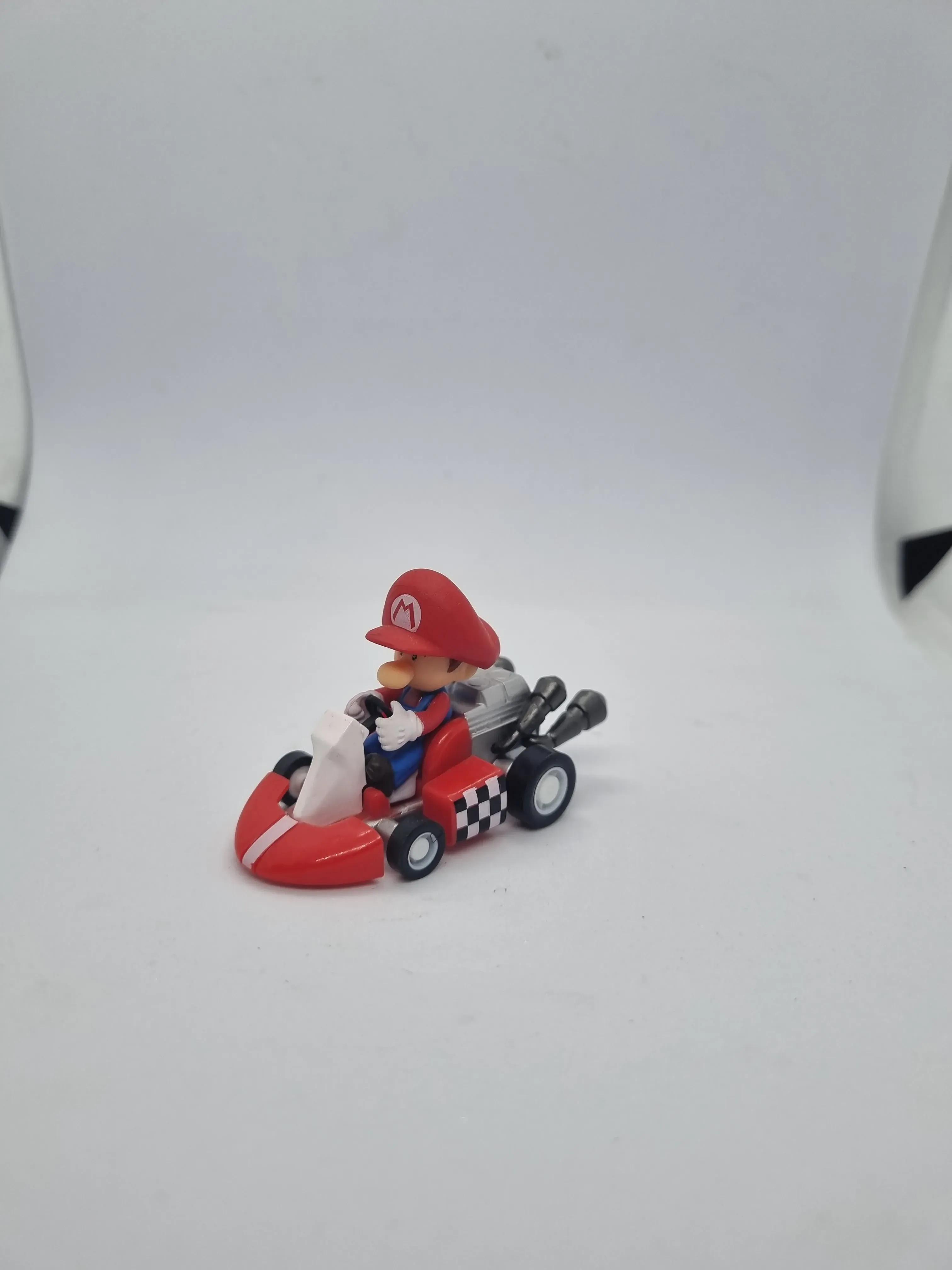 FIGURA NINTENDO AUTO MARIO KART 