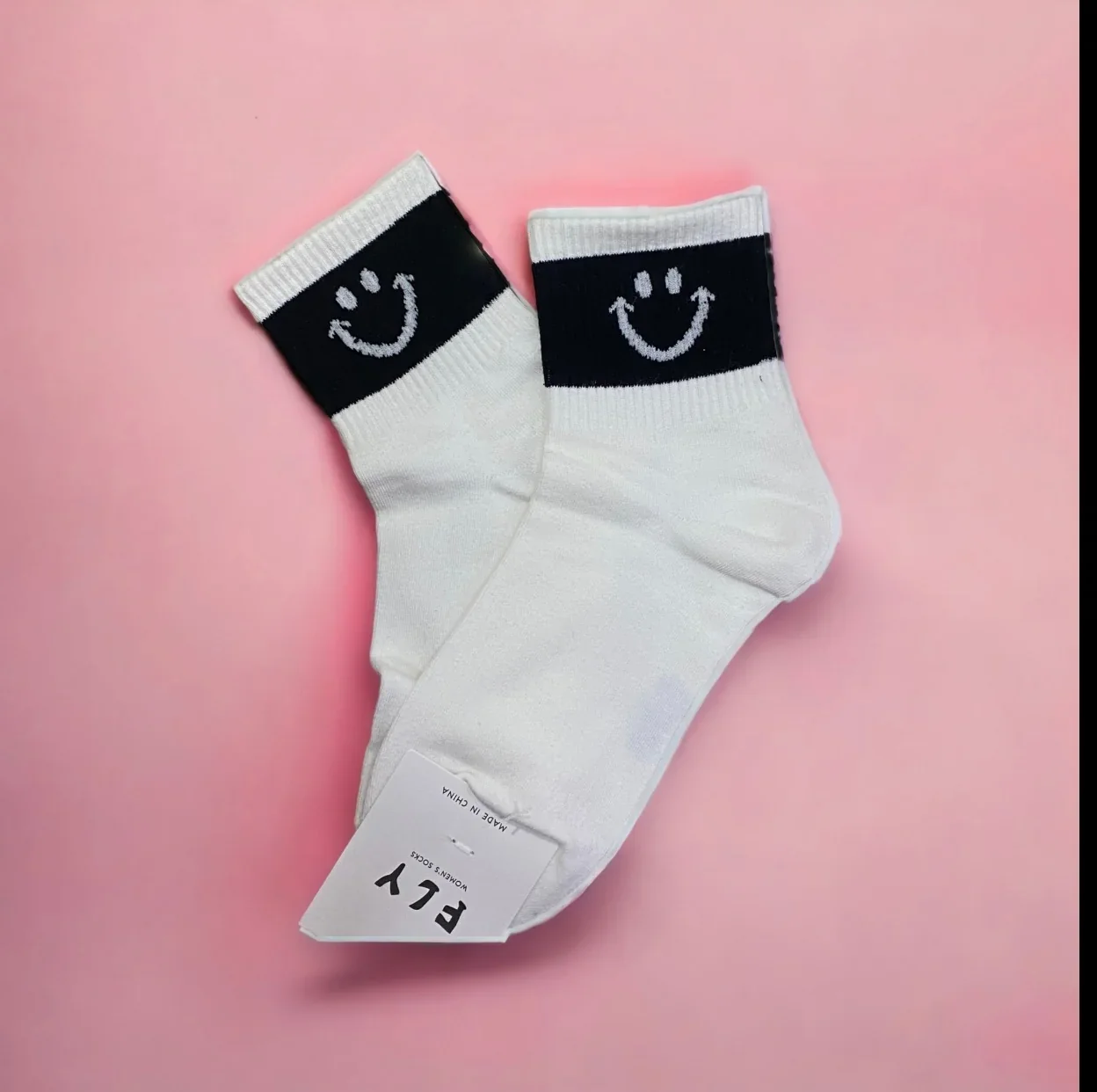 Medias blancas Con Negro Carita Feliz