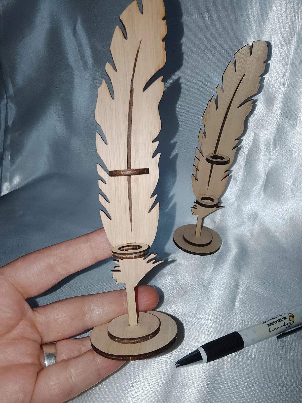 Soporte pluma con lapicera  3