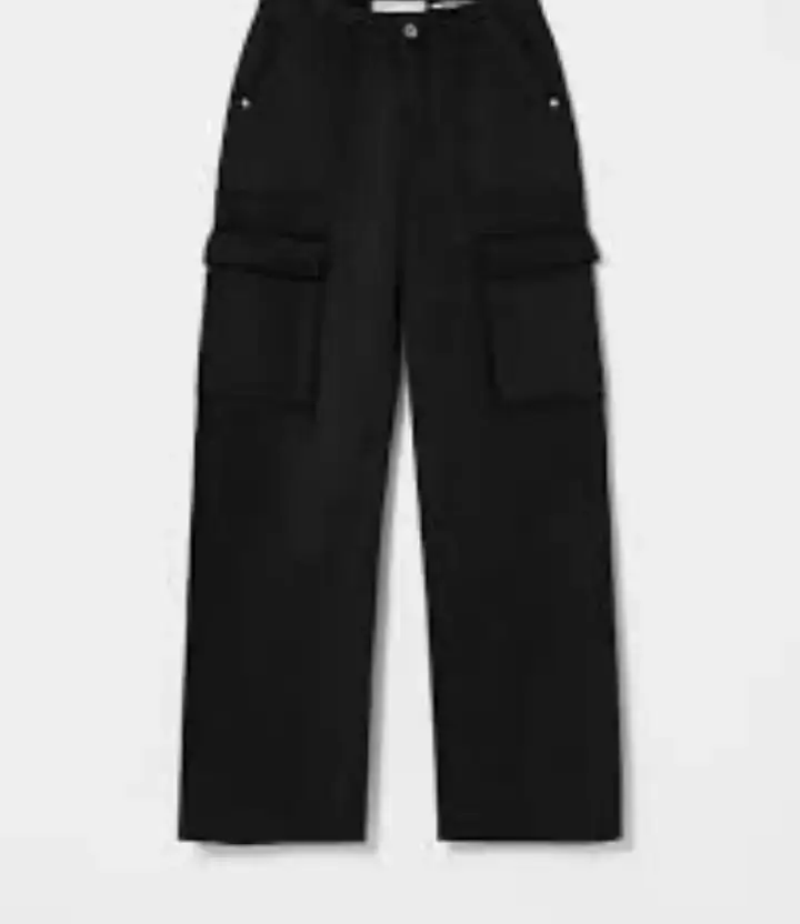 Pantalón cargo straight