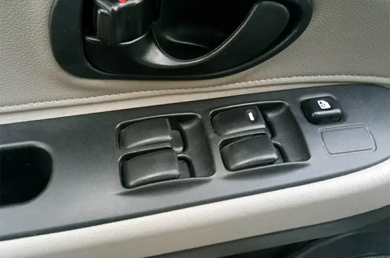 Mitsubishi 2