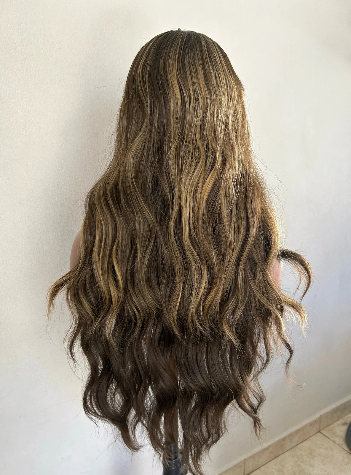 Peluca chocolate con highlight  3