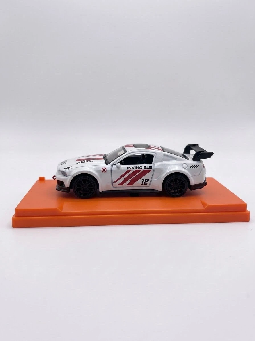 Auto de coleccion con estuche de acrilico. 4 modelos diferentes  3