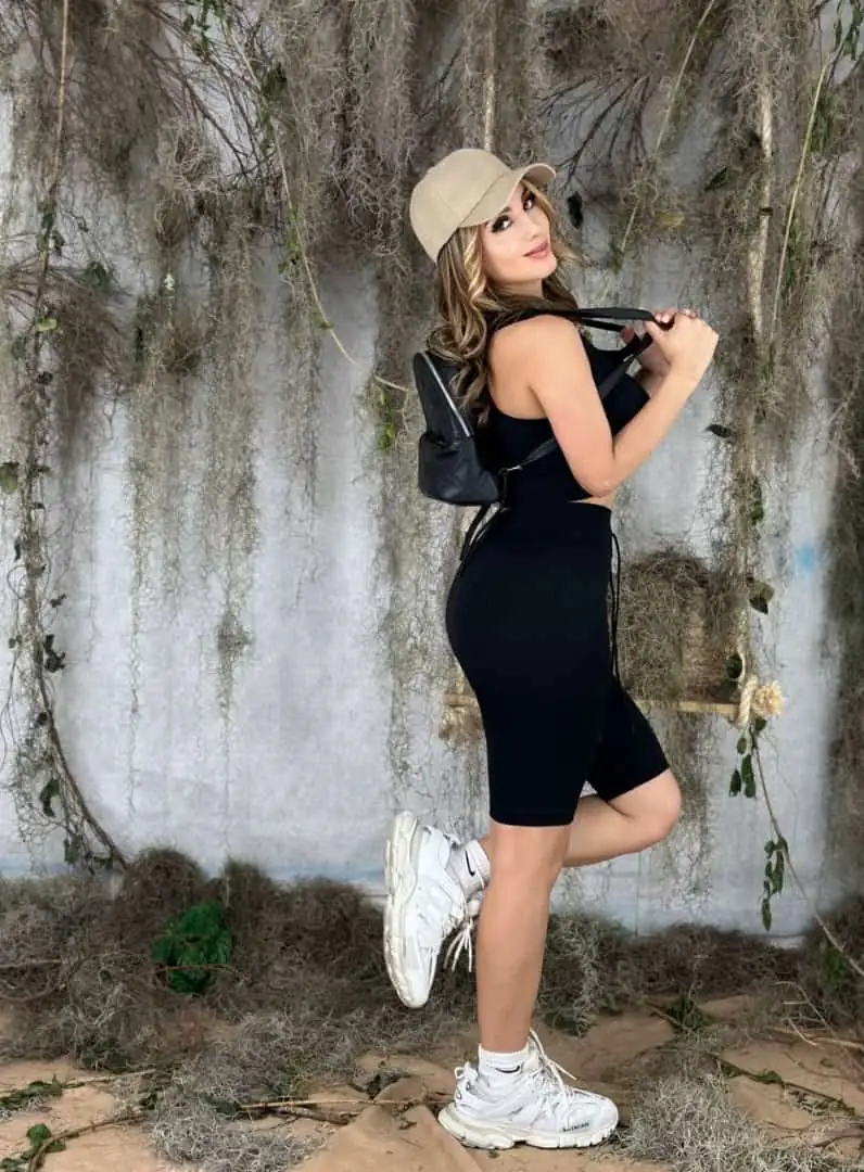 Conjunto deportivo para dama (crop top-biker) 2