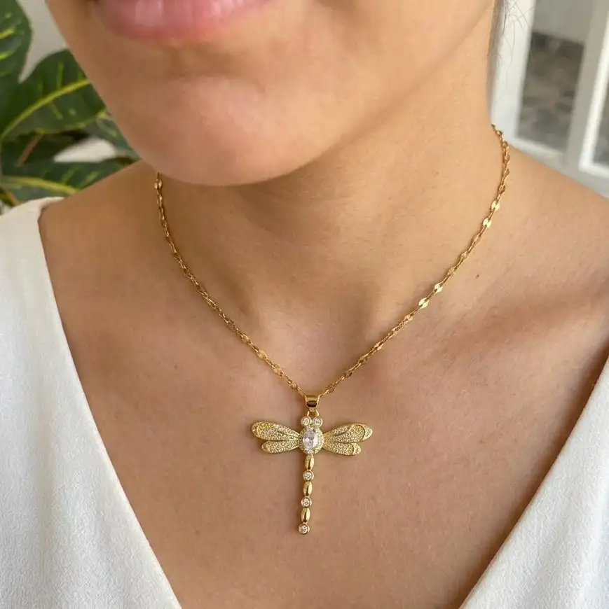 Cadena Y Dije En Acero Con Piedra Circon De Libelula Blanca 2