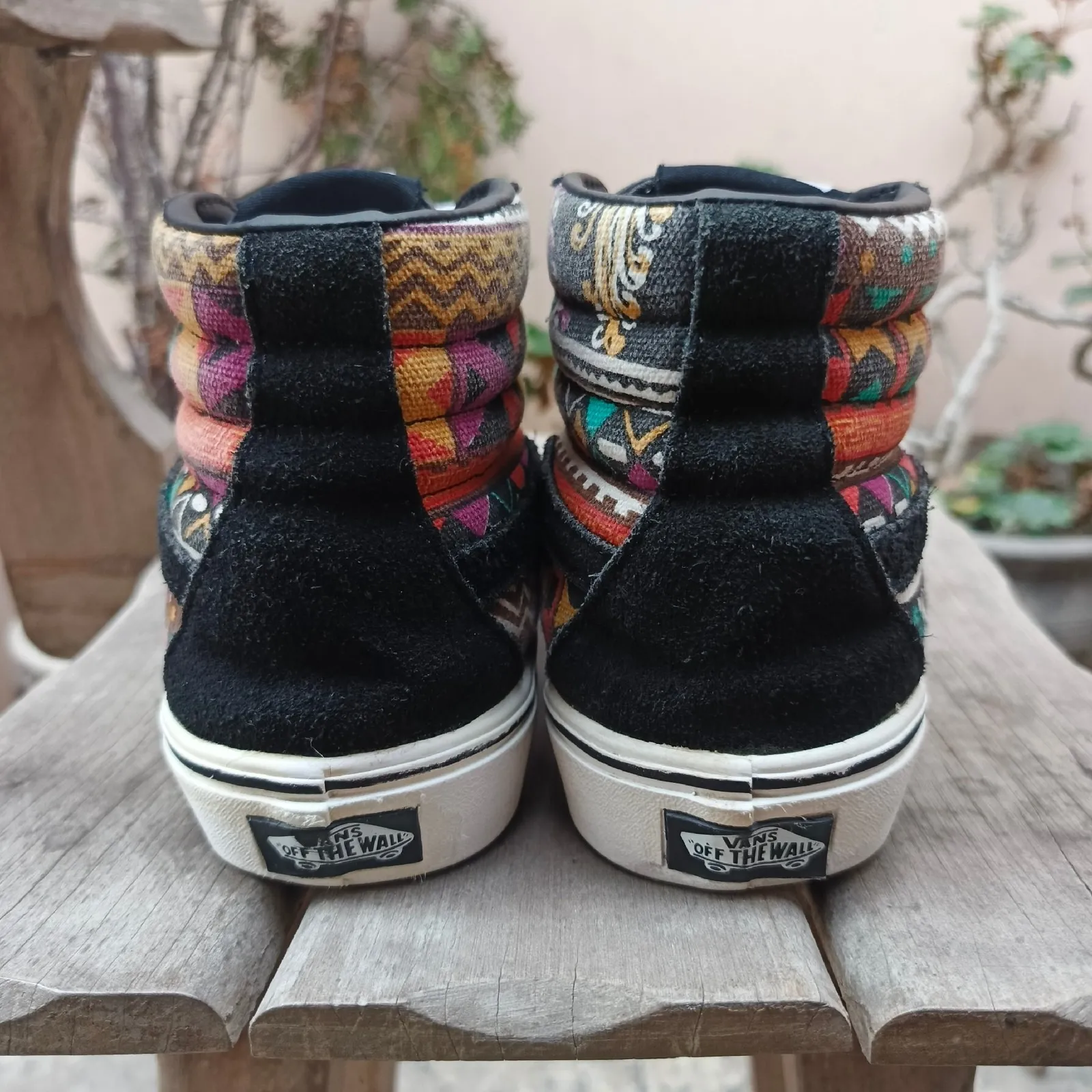 Vans  4