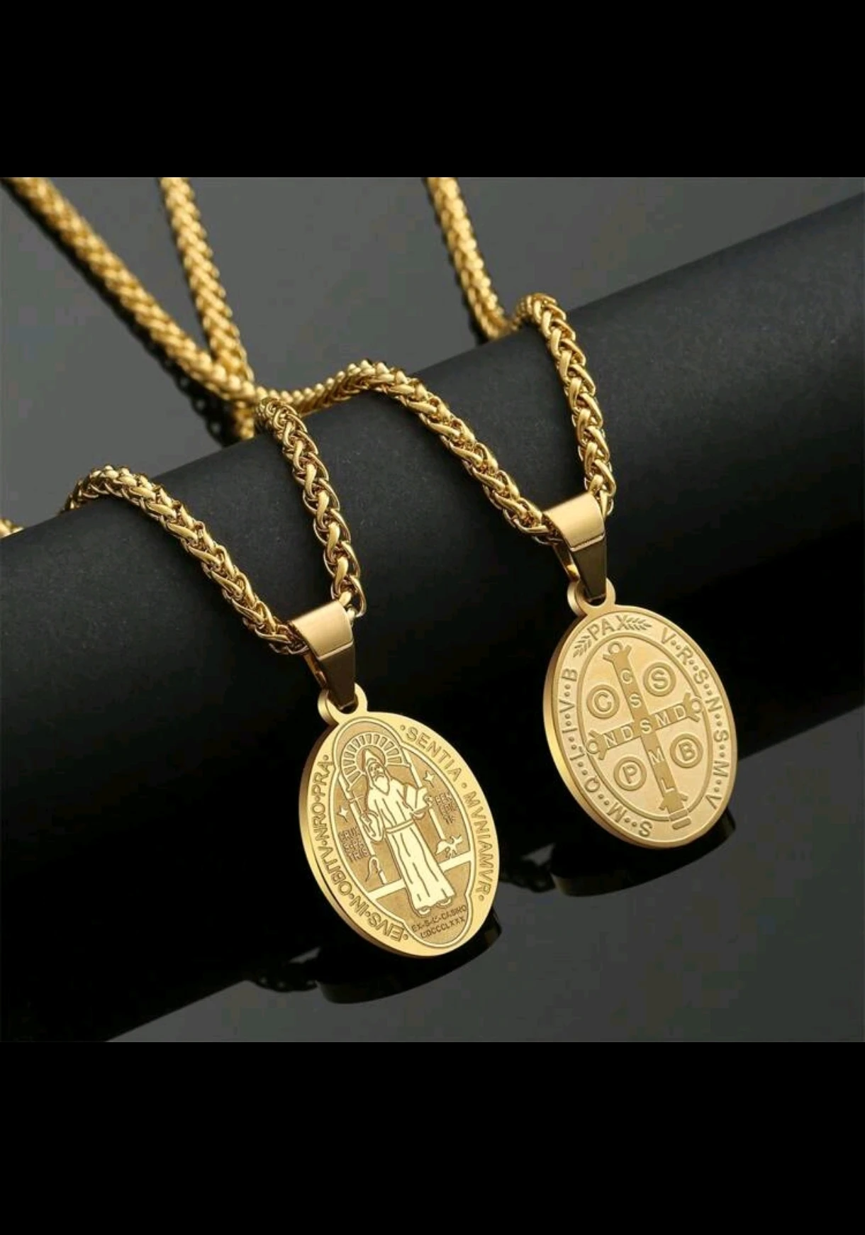 Collar colgante/ Medalla de San Benito  3