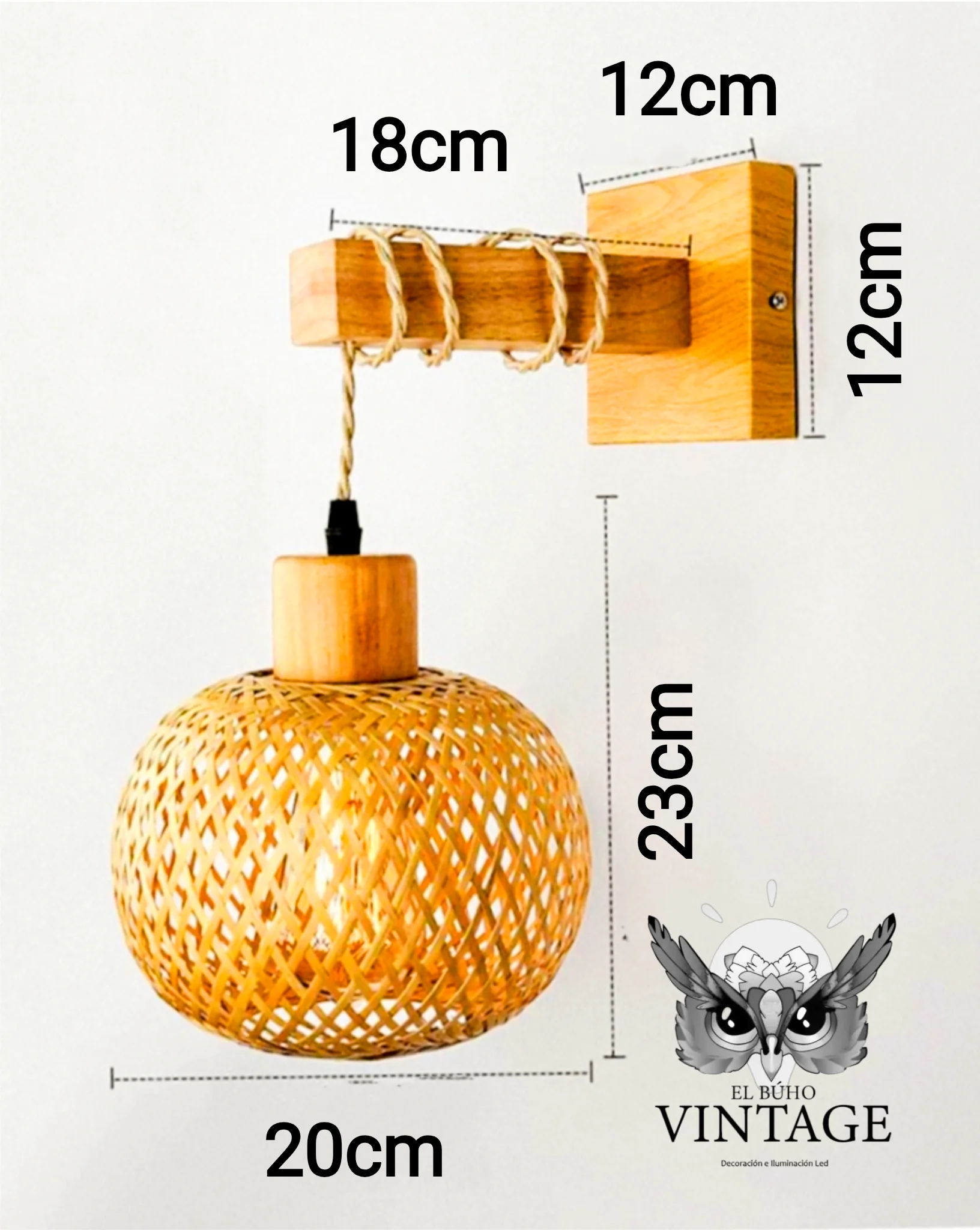 Elegancia Natural: Aplique de Pared en Ratán 5