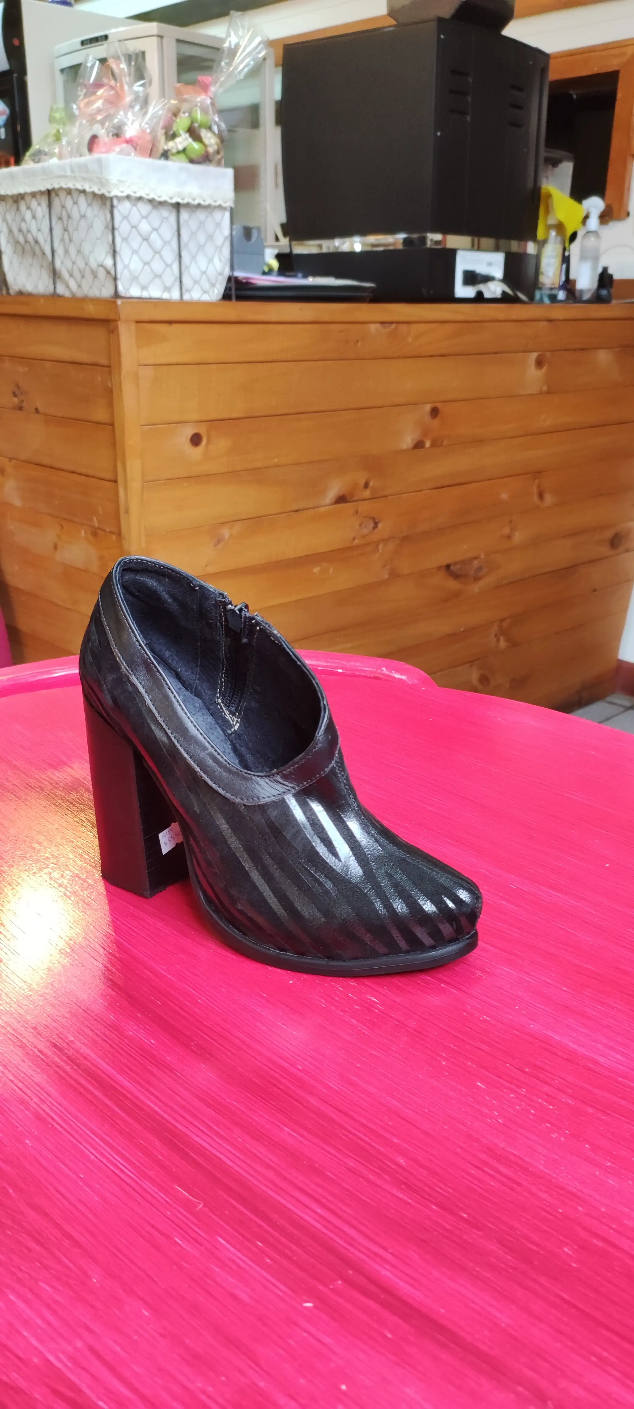 Zapato negro print