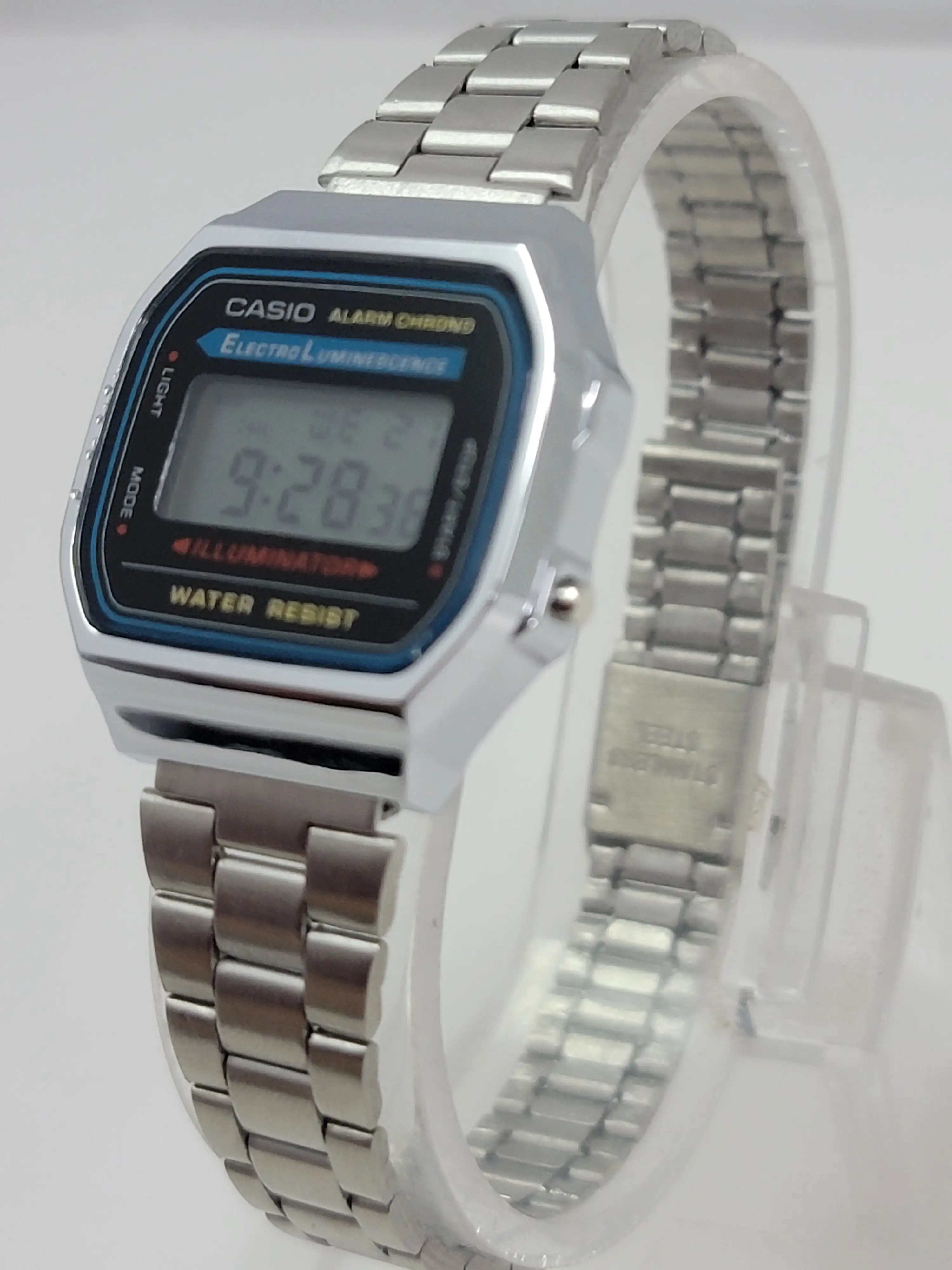 Reloj digital Casio 4