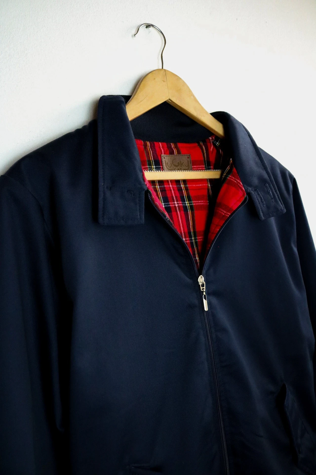 Chaqueta estilo harrington azul oscuro