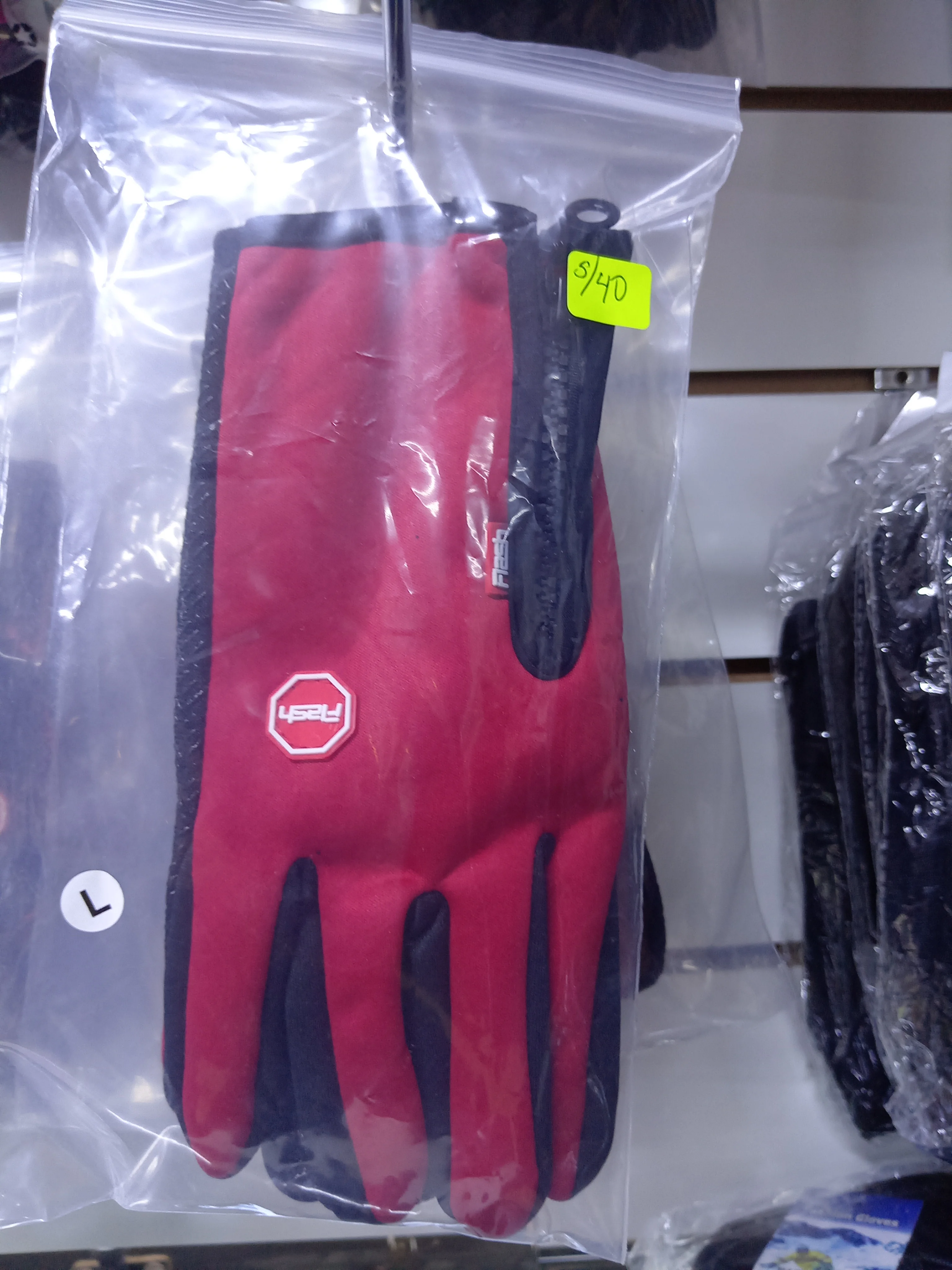 GUANTES IMPERMEABLES  2