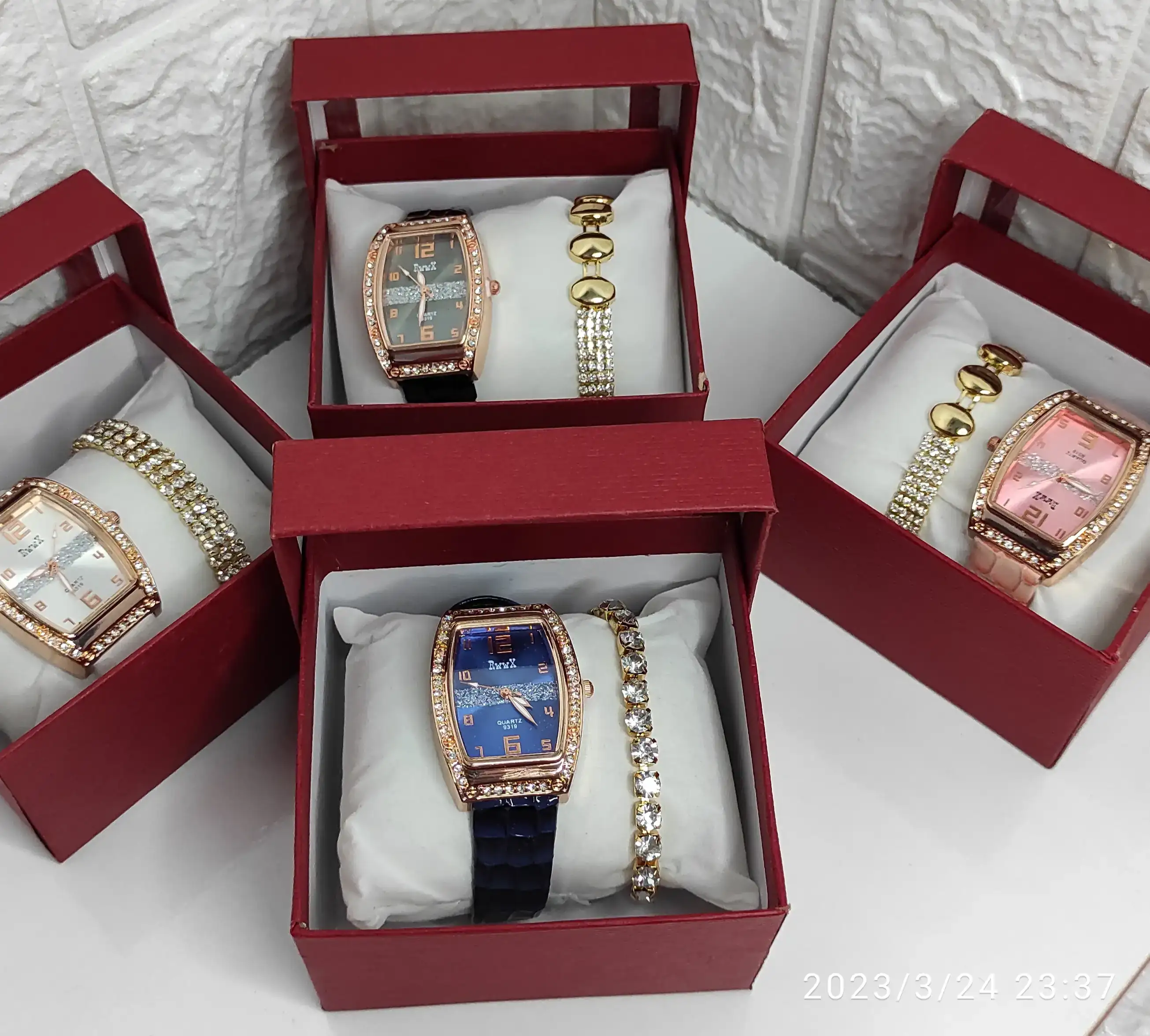 Set reloj con pulcera