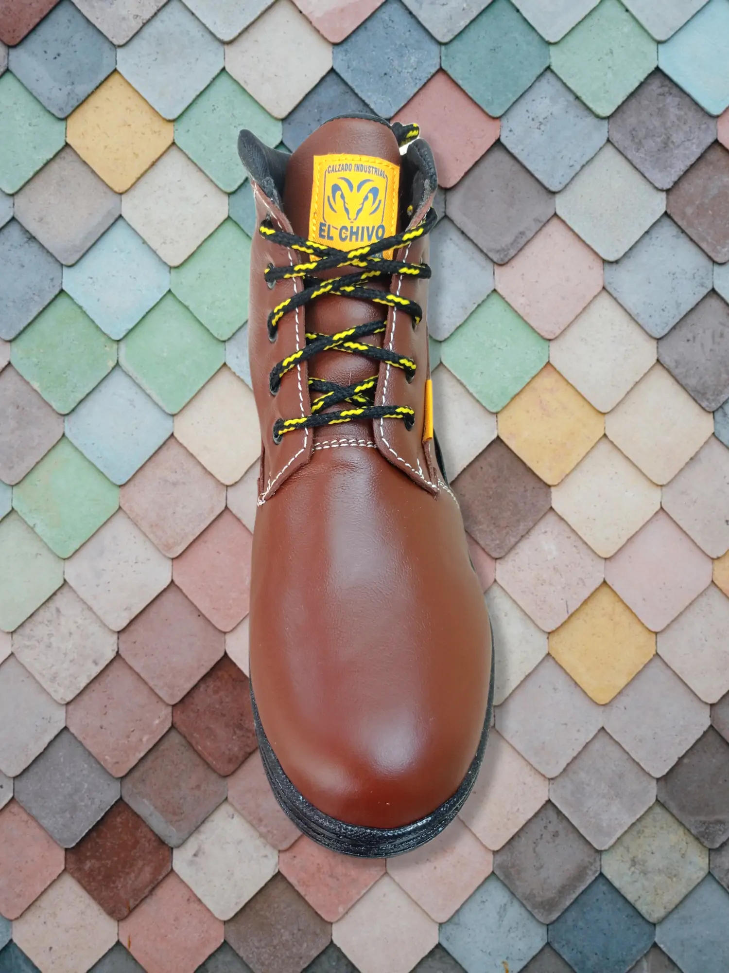 Botines de piel, color café intenso  2