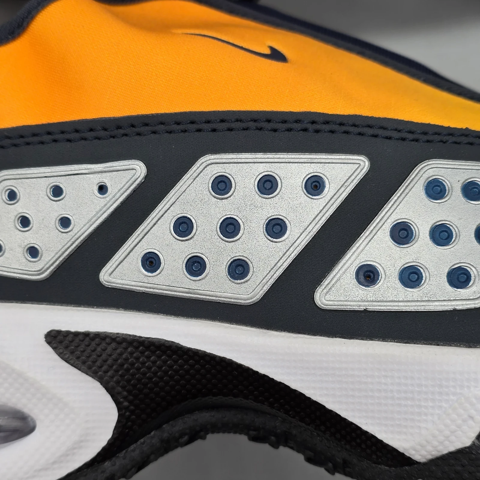 NIKE AIR MAX SUNDER CANYON (1.1) 7