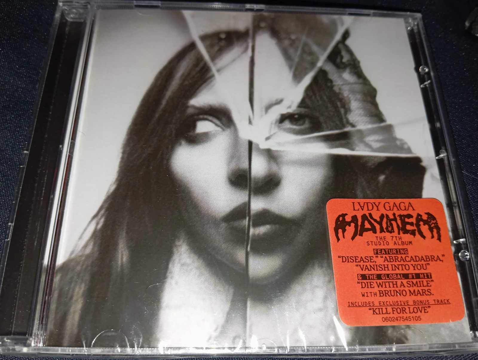 Lady Gaga - Mayhem (BONUS TRACK)(ARGENTINA)