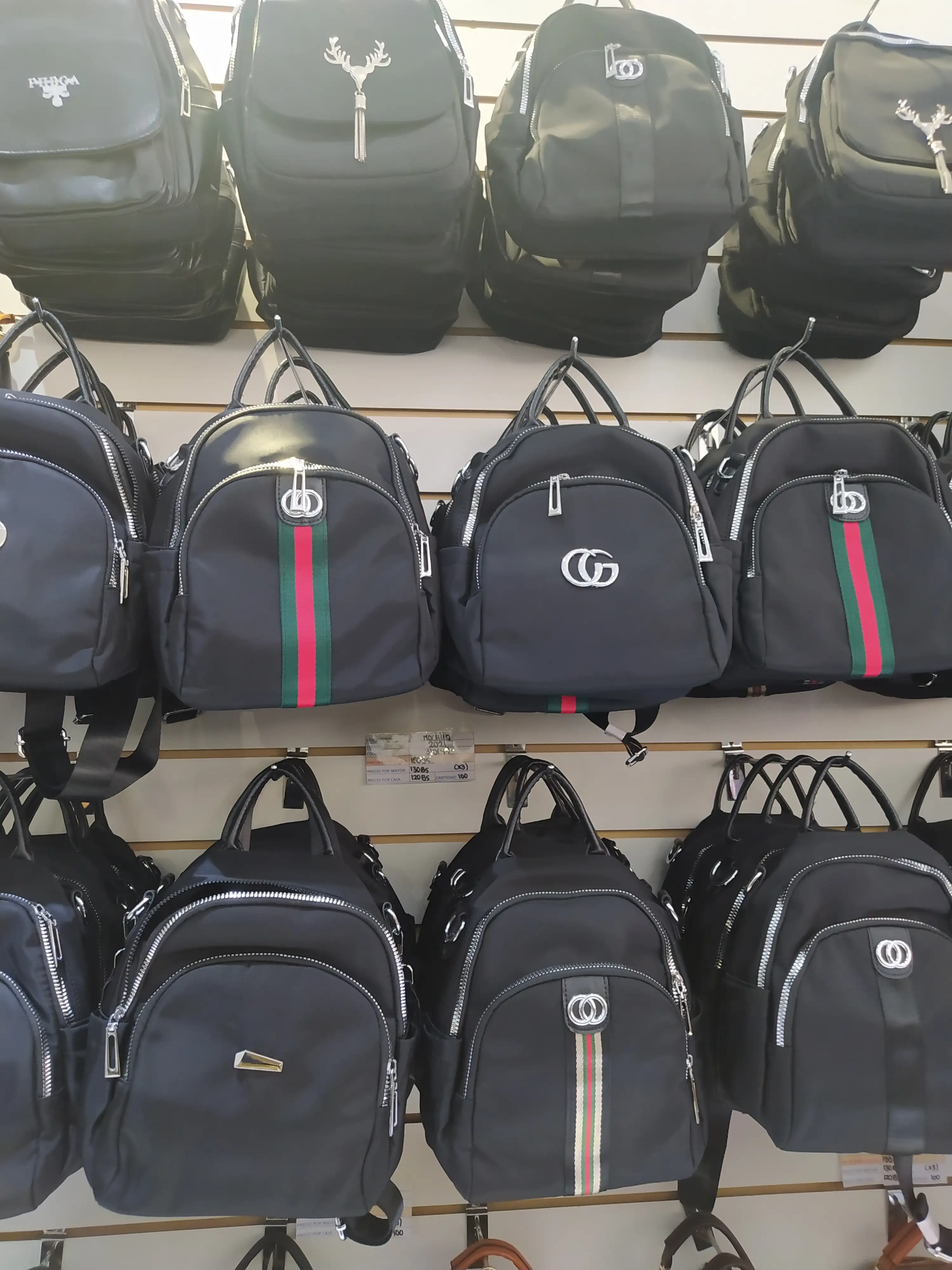 MOCHILA CARTERA 2021