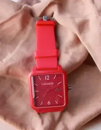 Reloj Lacoste rojo