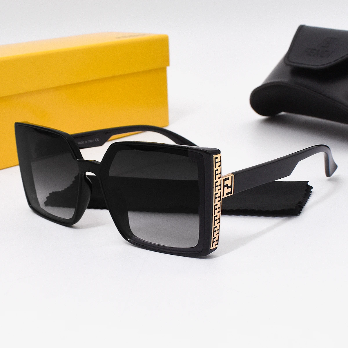 Lentes de Sol FENDI 6