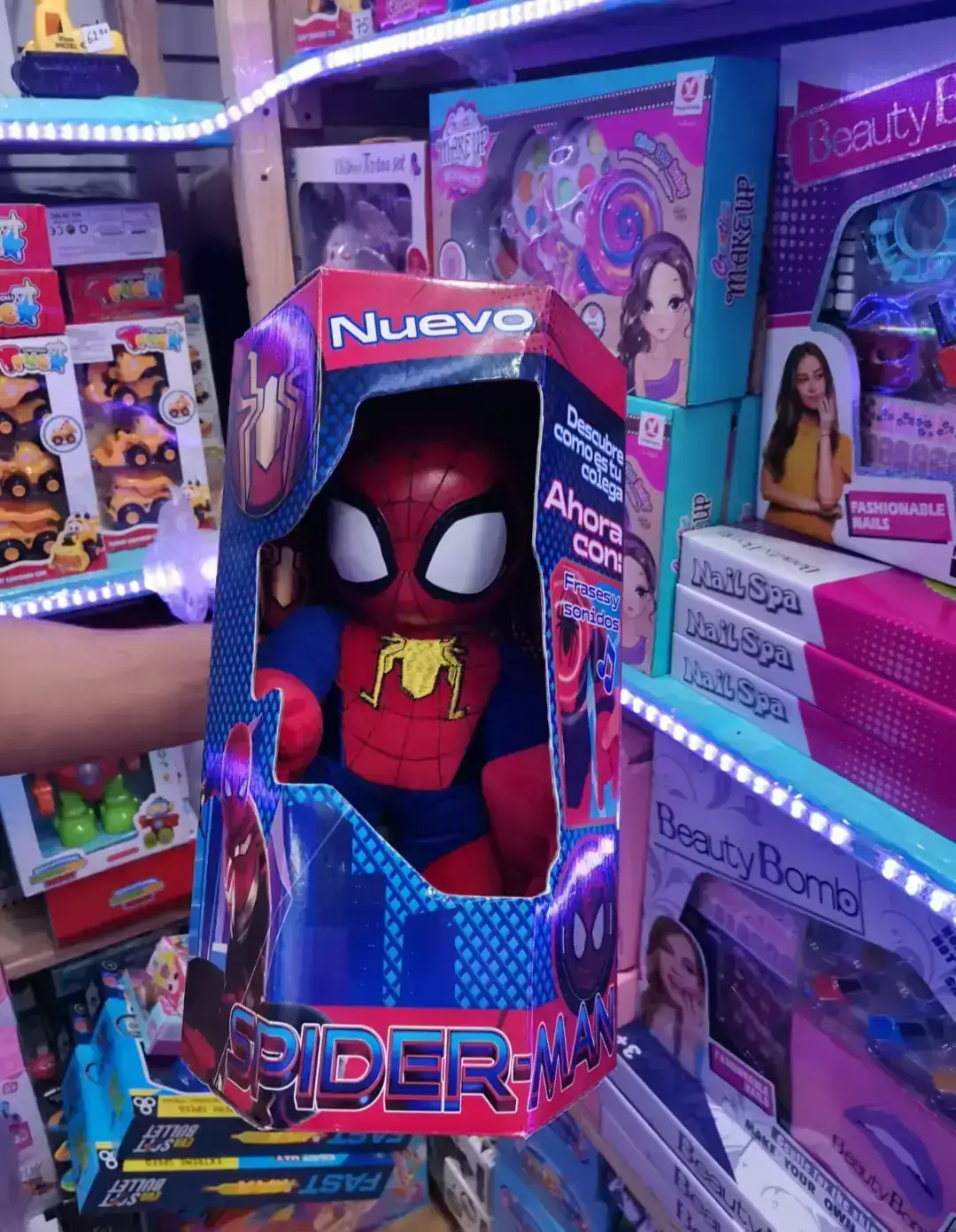 Peluche de hombre araña 