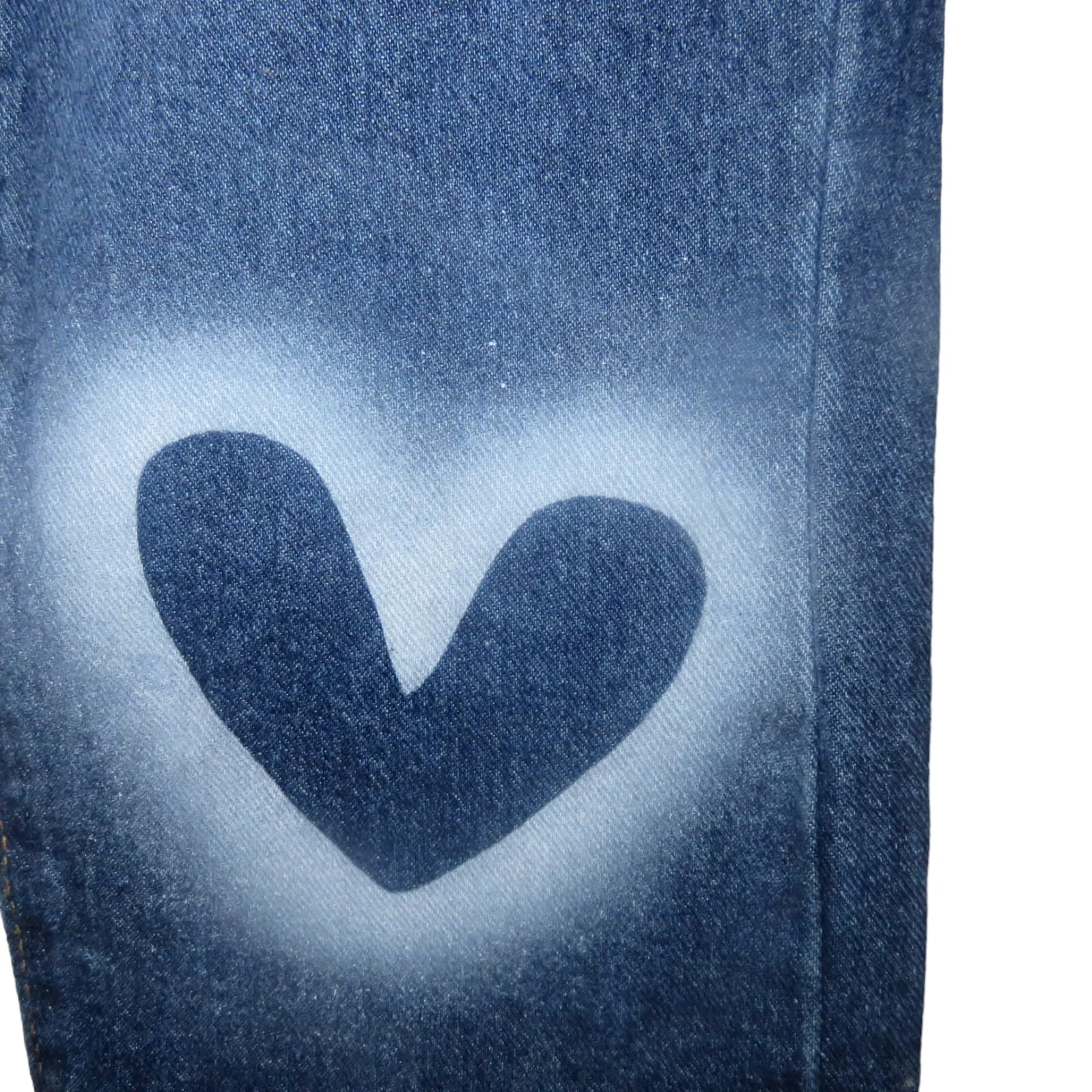 Jeans azul de corazones blancos   3
