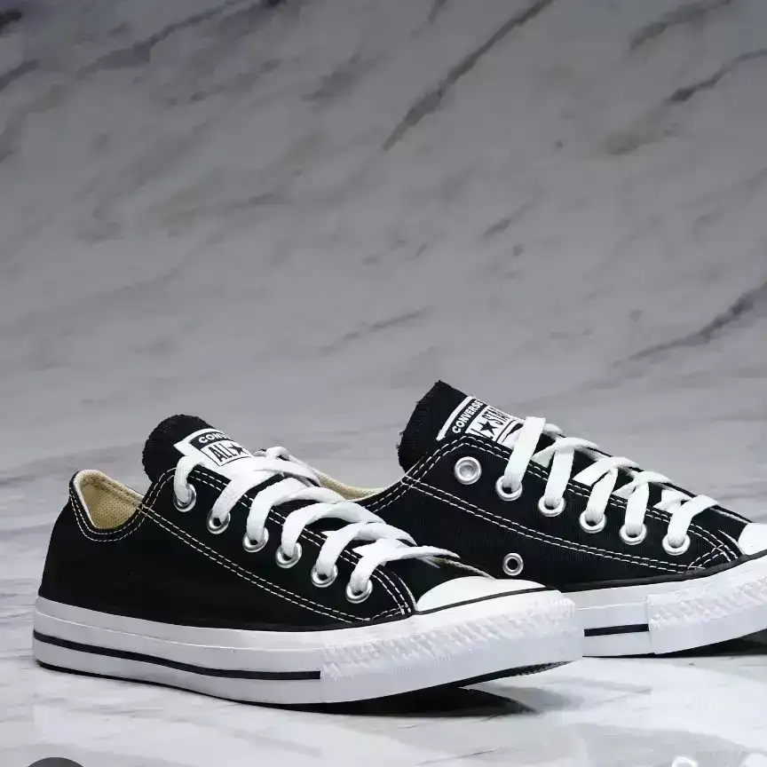 Converse chucks