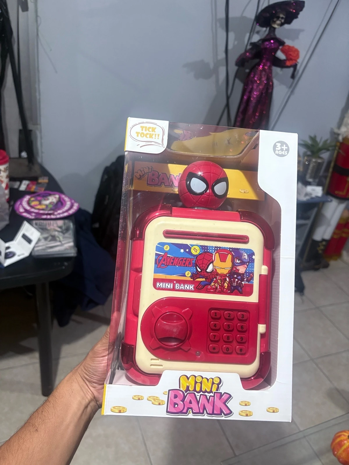 Alcancia spiderman musical y con luz  3