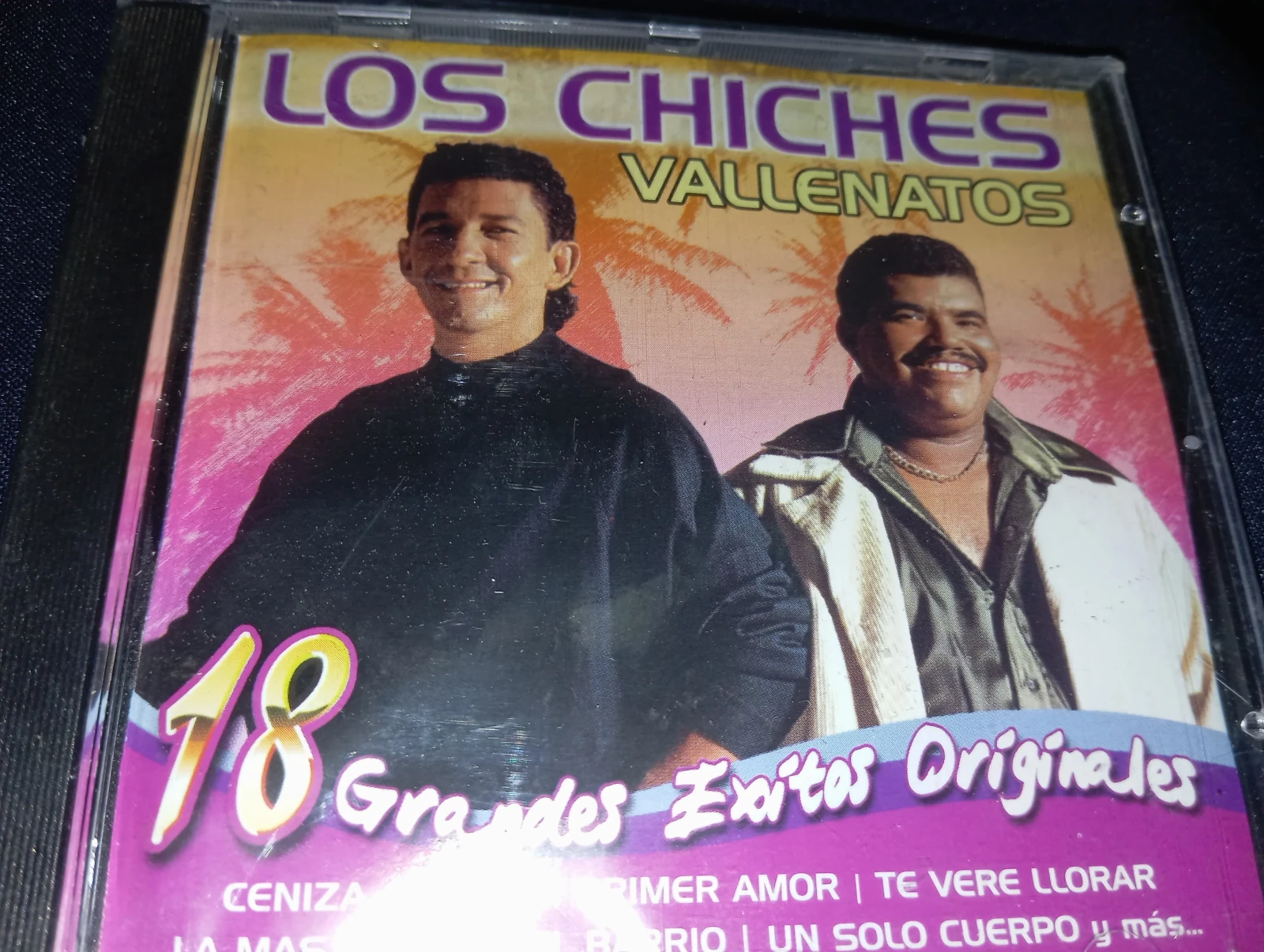 Los Chiches Vallenatos - 18 Grandes Exitos (ARGENTINA)