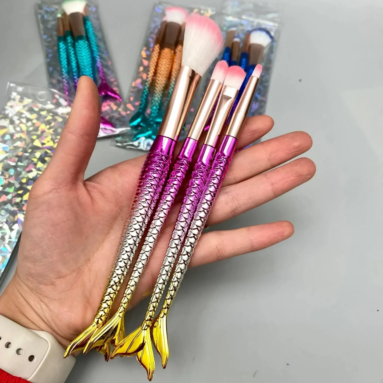 SET BROCHAS COLA SIRENA 