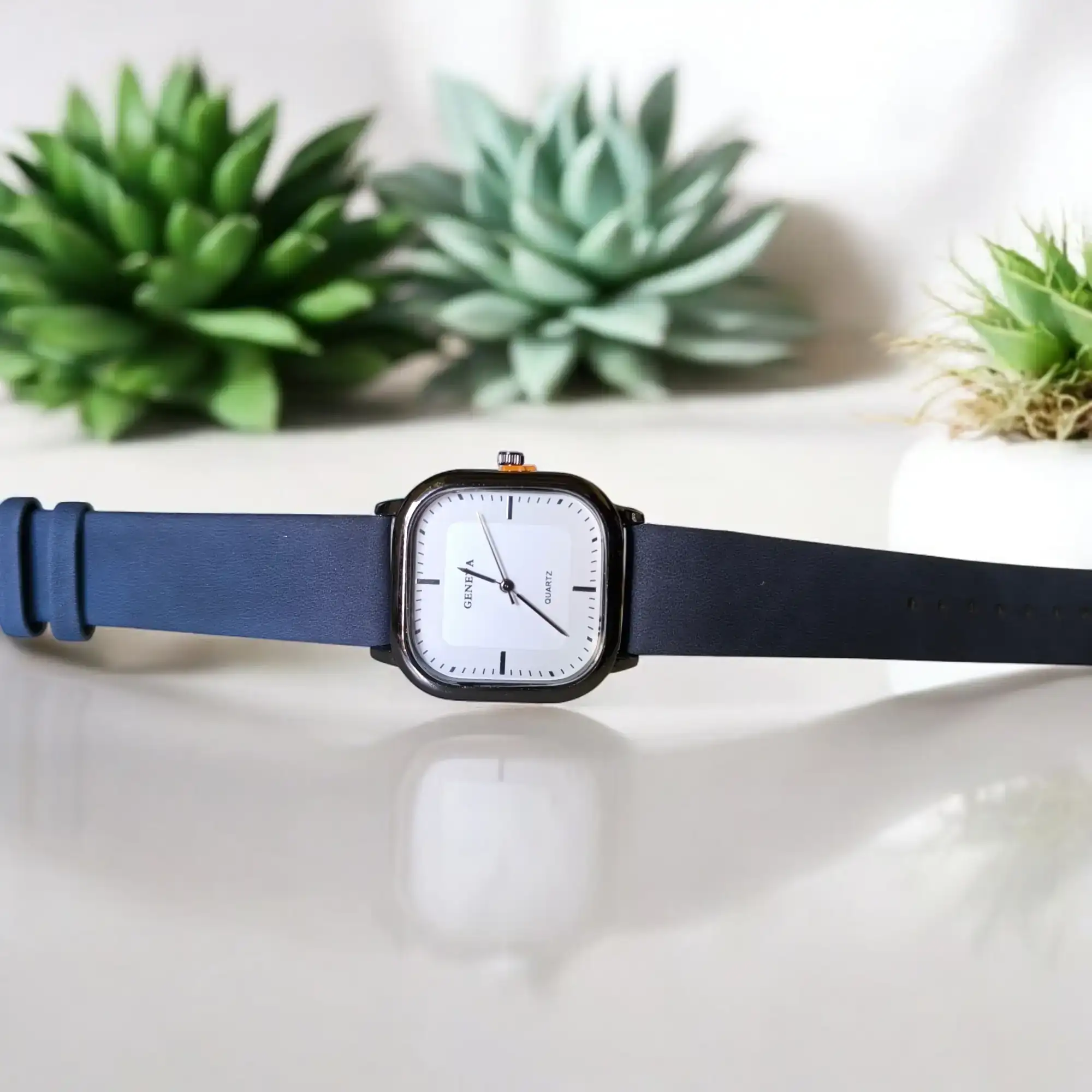 Reloj cuadrado azul l 4