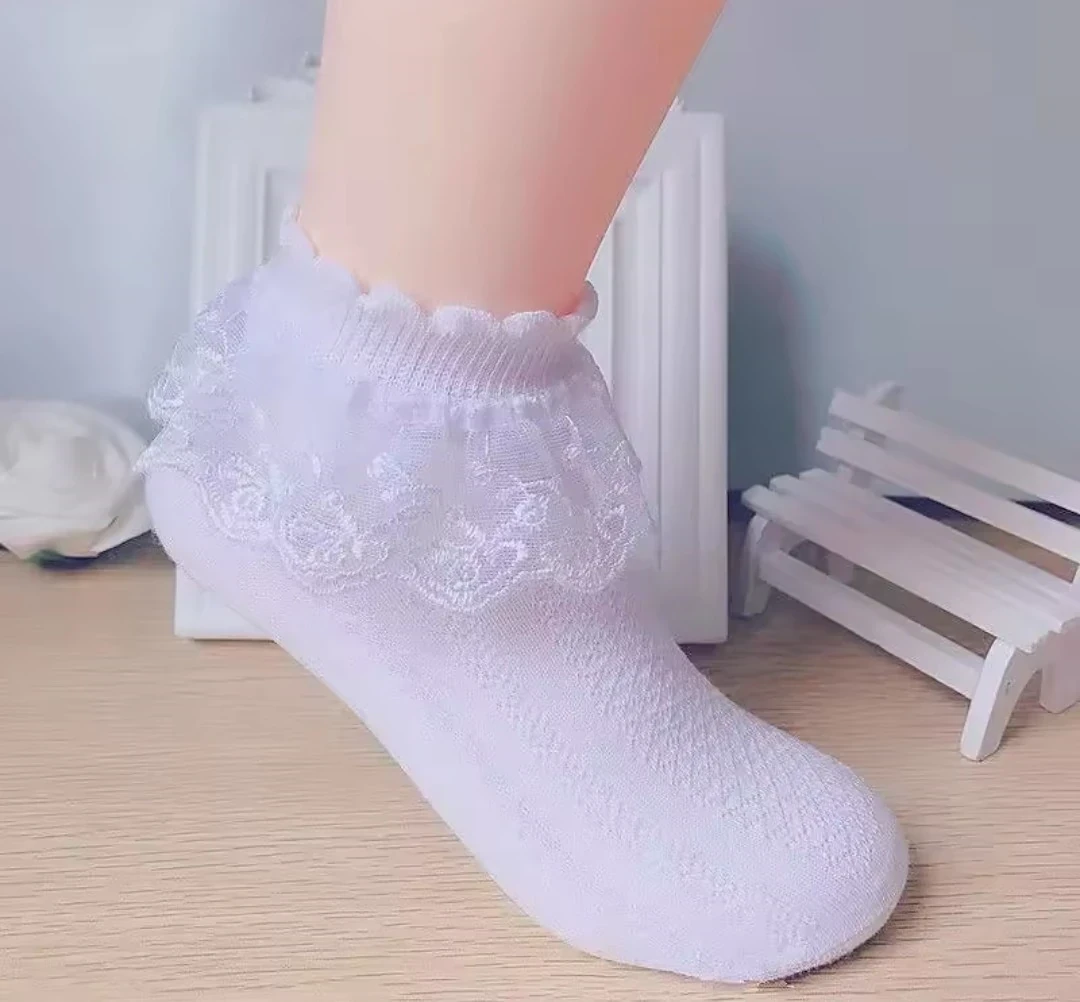 MEDIAS BLANCAS CORTAS 2