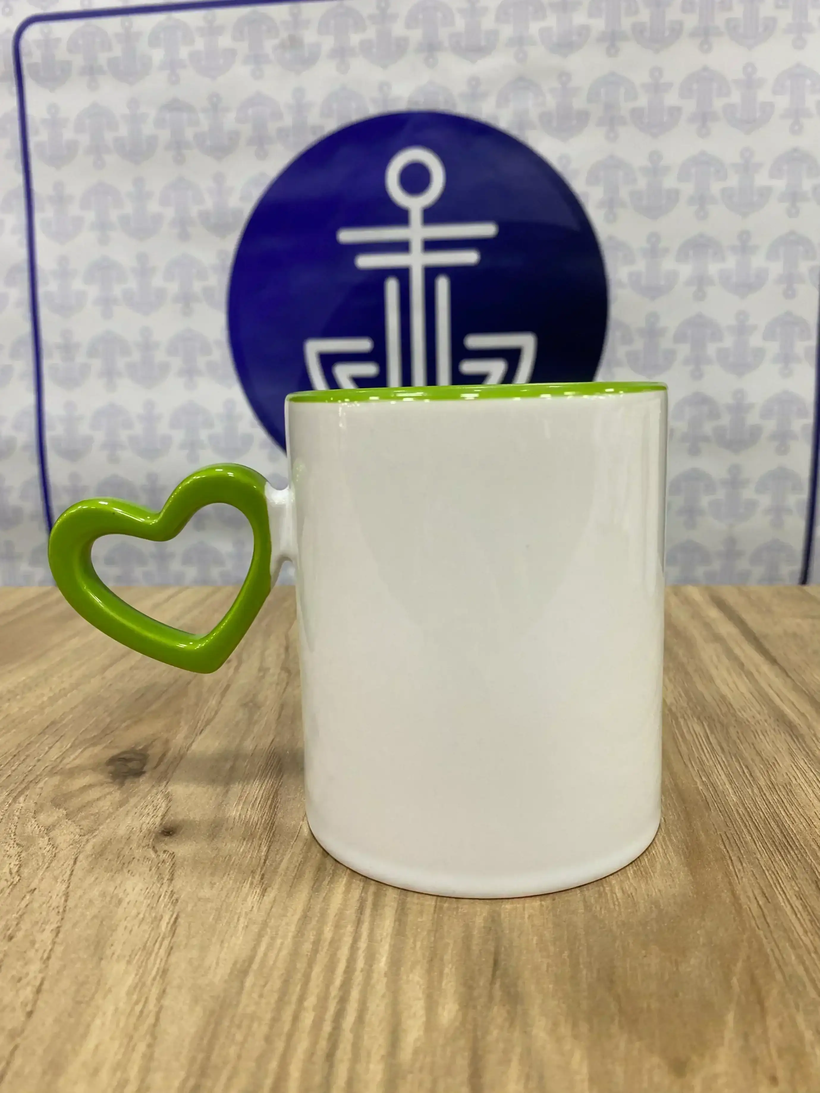 MUG OREJA CORAZON FONDO COLOR 11 ONZ 6