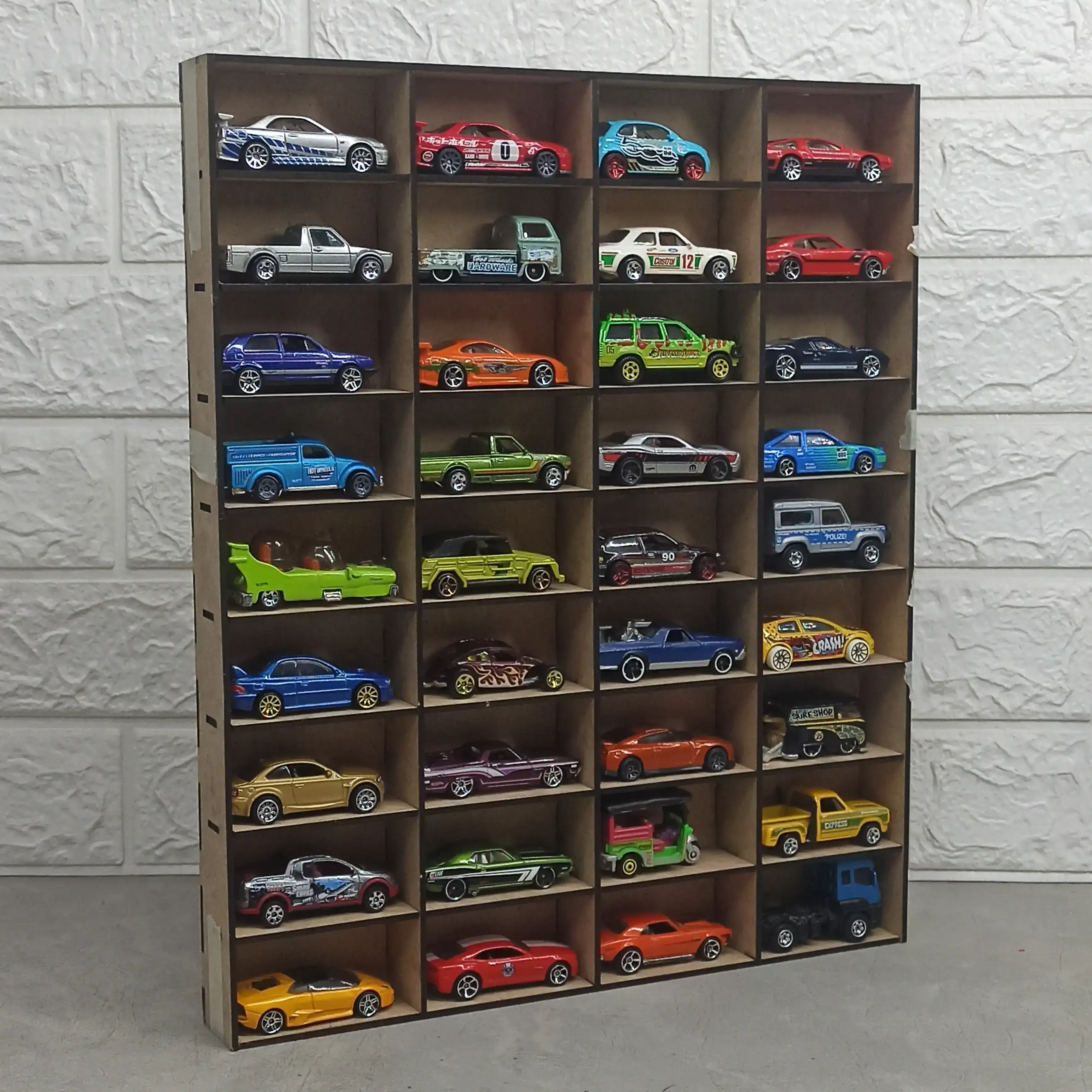 Exhibidor basico para 36 hot Wheels  4